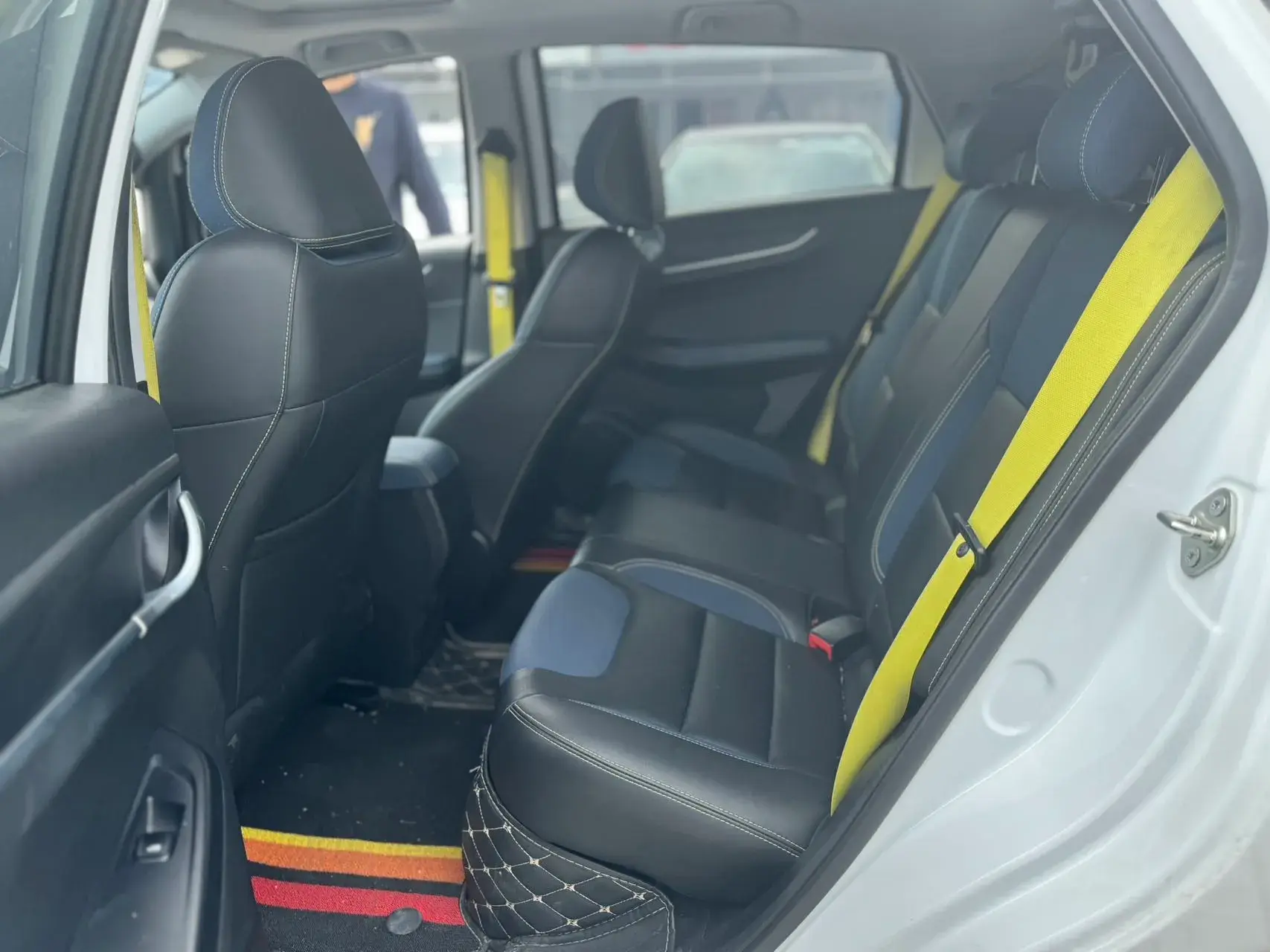 2021 GEOMETRY EX3 thumbnail 4