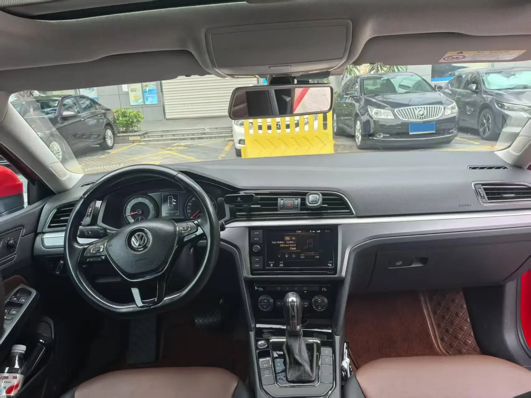 2019 VOLKSWAGEN LAMANDO thumbnail 4