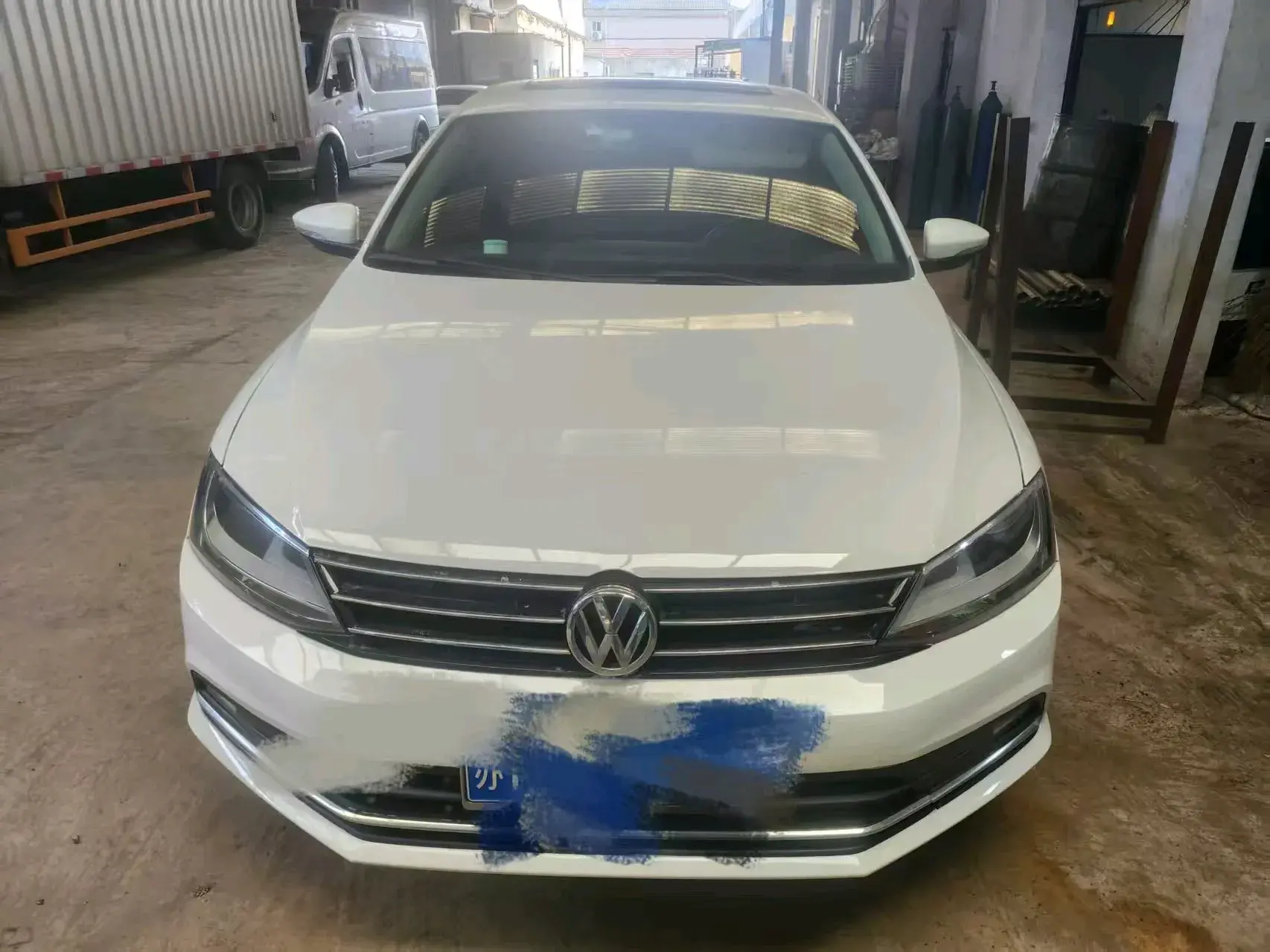 2018 VOLKSWAGEN SAGITAR thumbnail 3