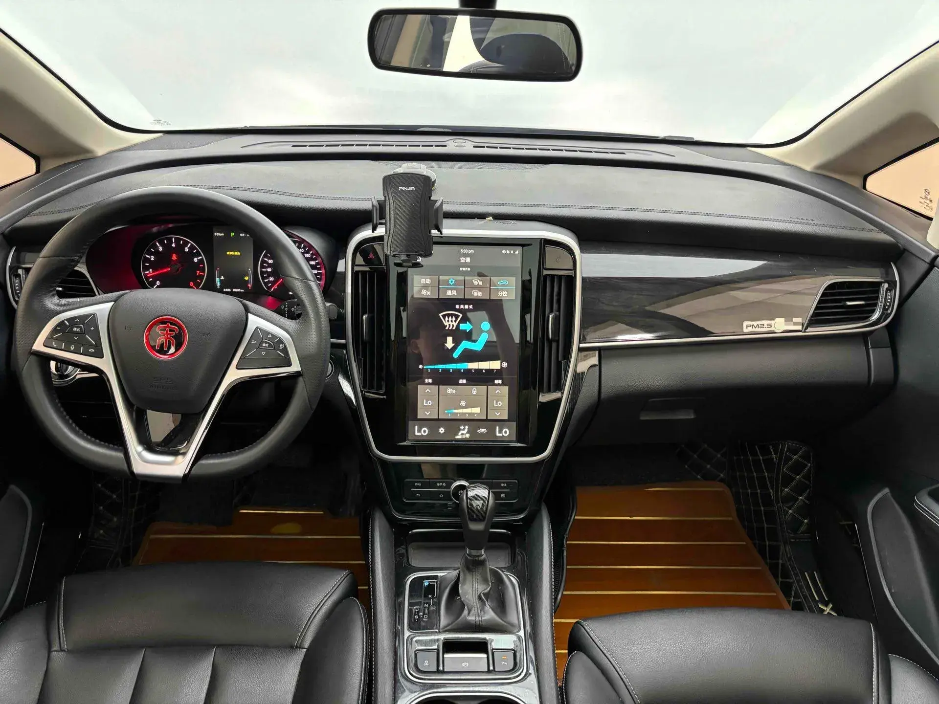 2017 BYD SONG thumbnail 2