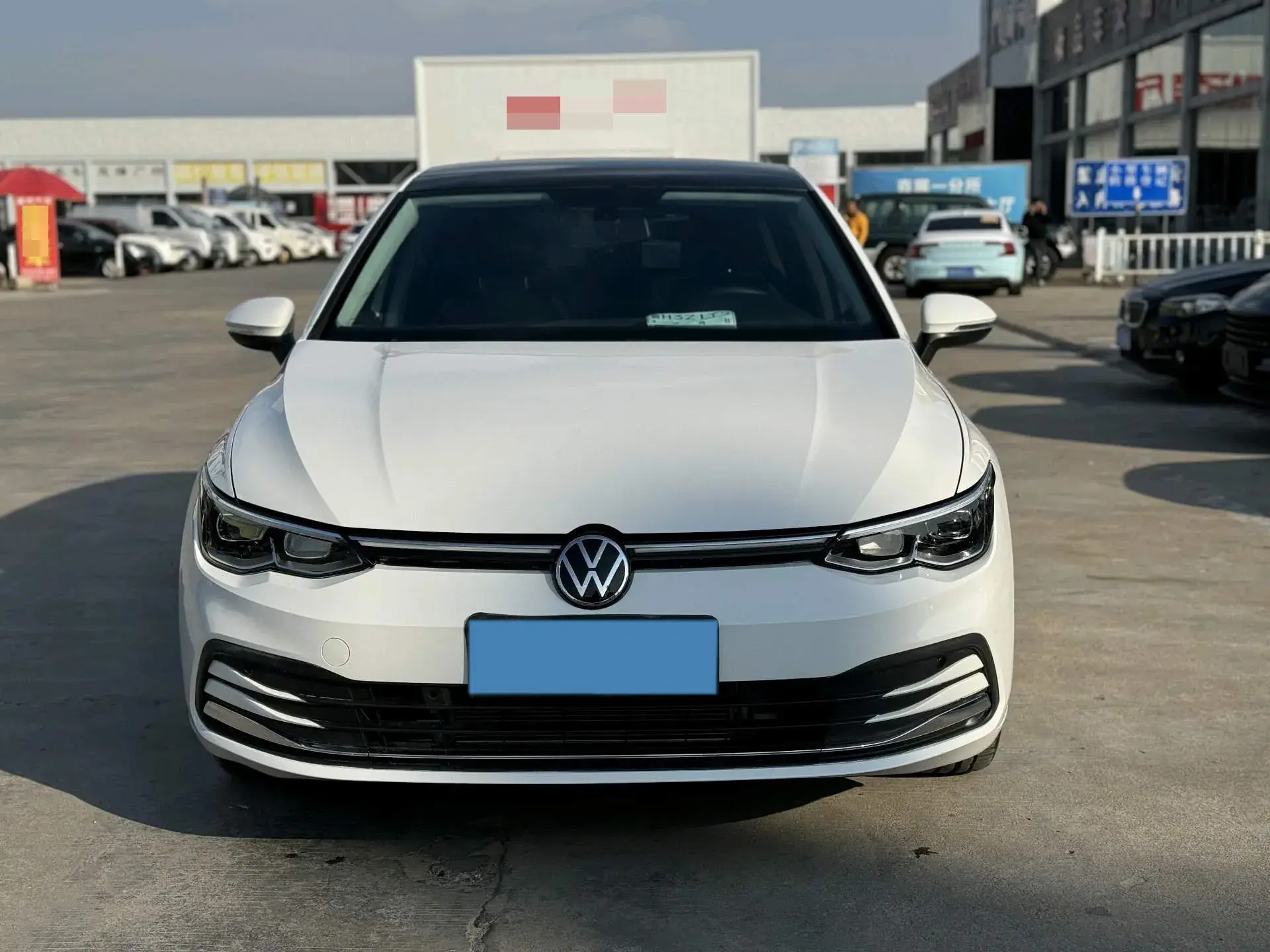 2024 VOLKSWAGEN GOLF thumbnail 2