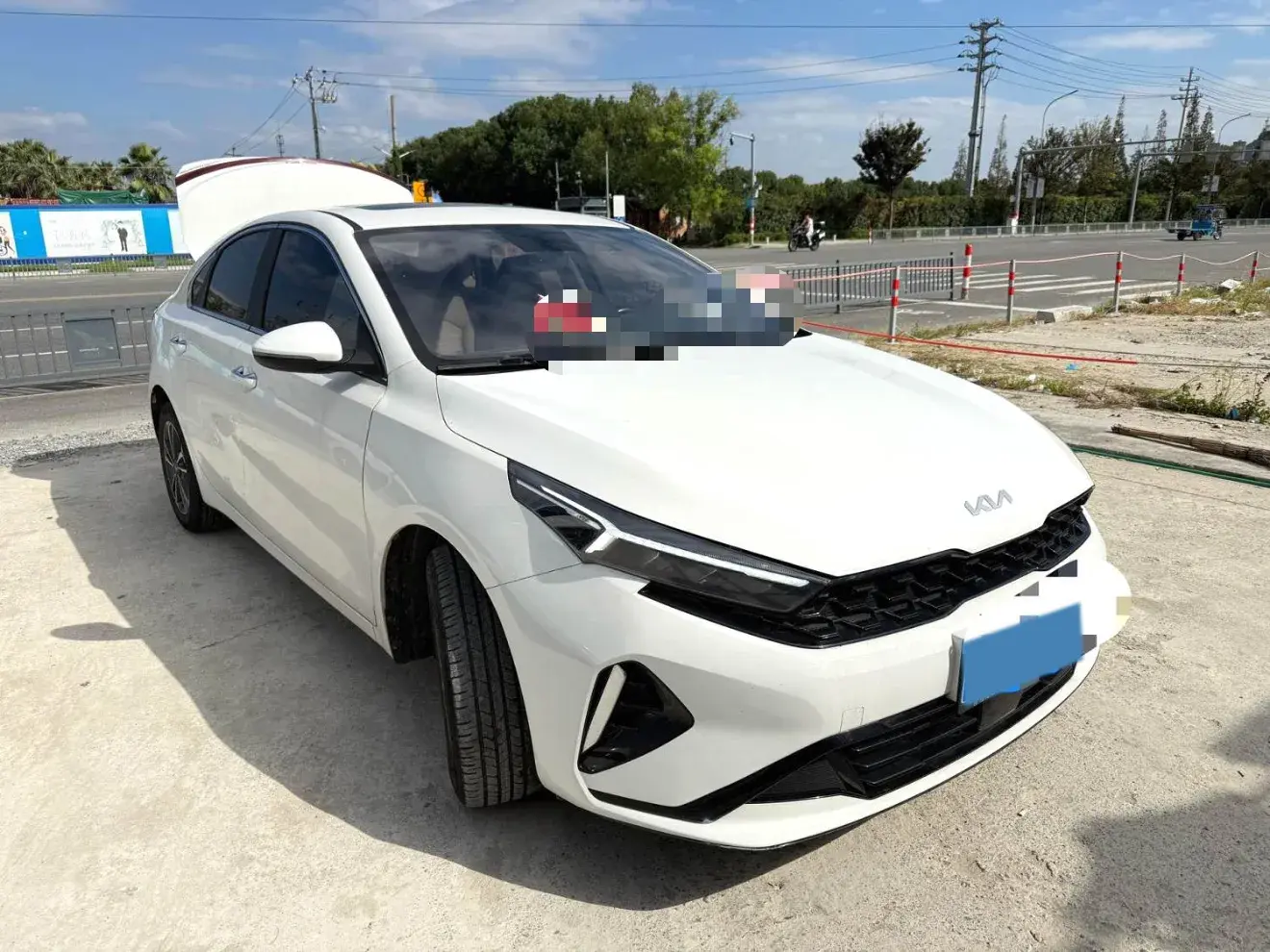 2023 KIA K3 thumbnail 3