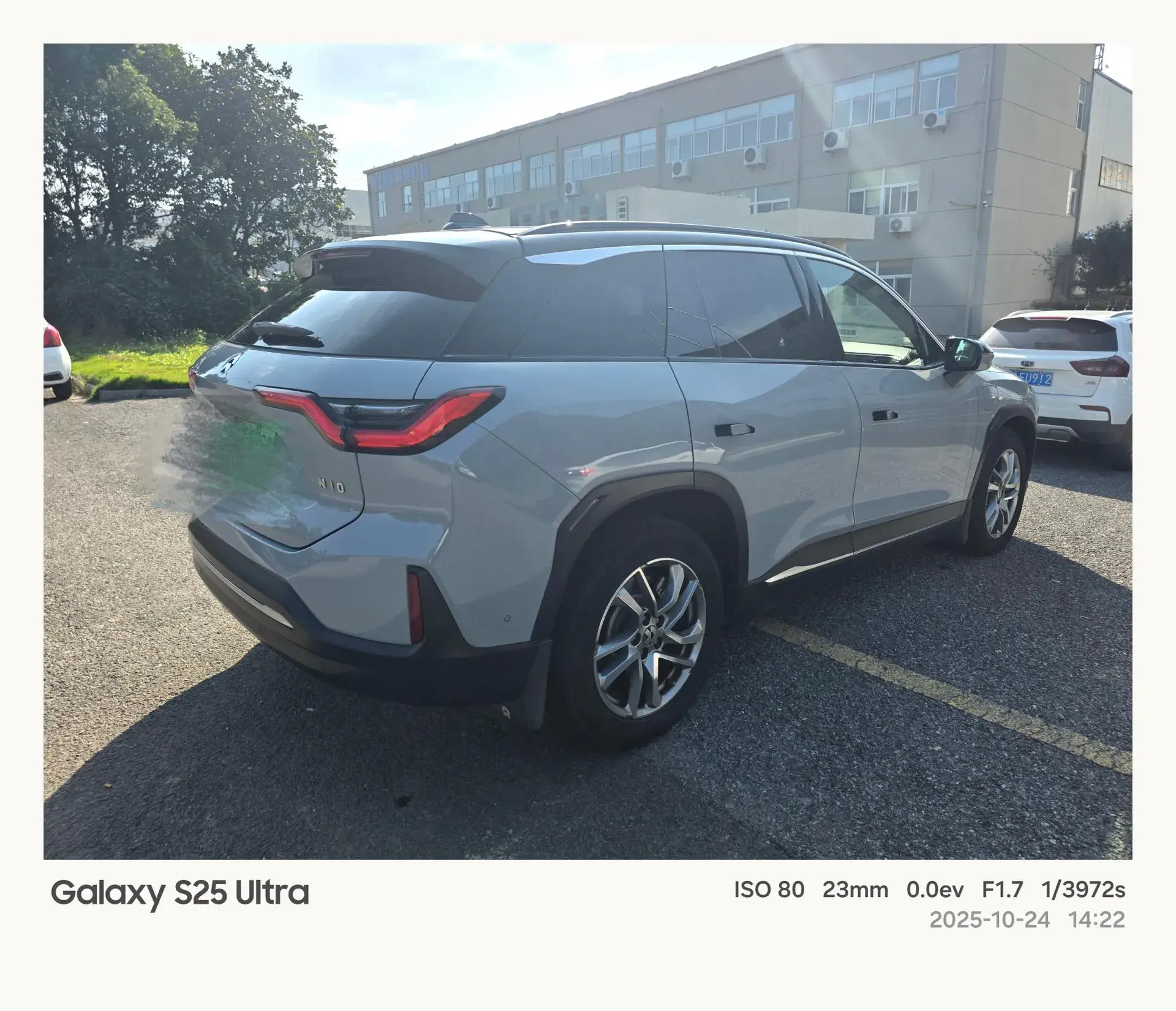 2020 NIO ES6 thumbnail 3