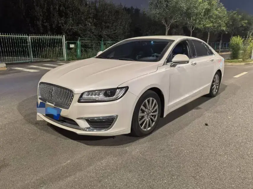 2019 LINCOLN MKZ view 1