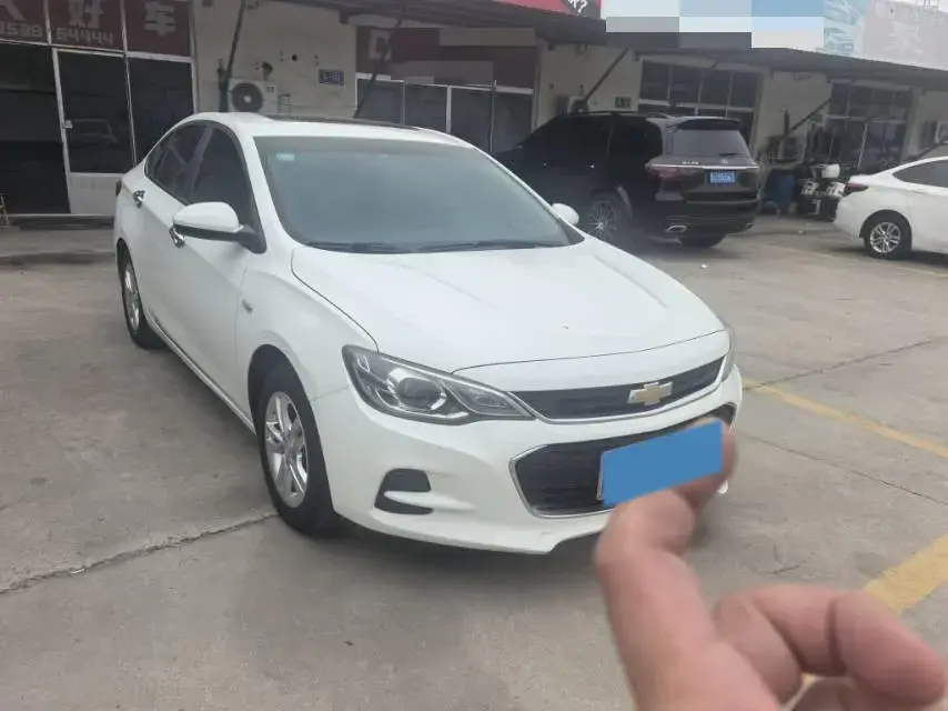 2019 CHEVROLET CAVALIER thumbnail 2