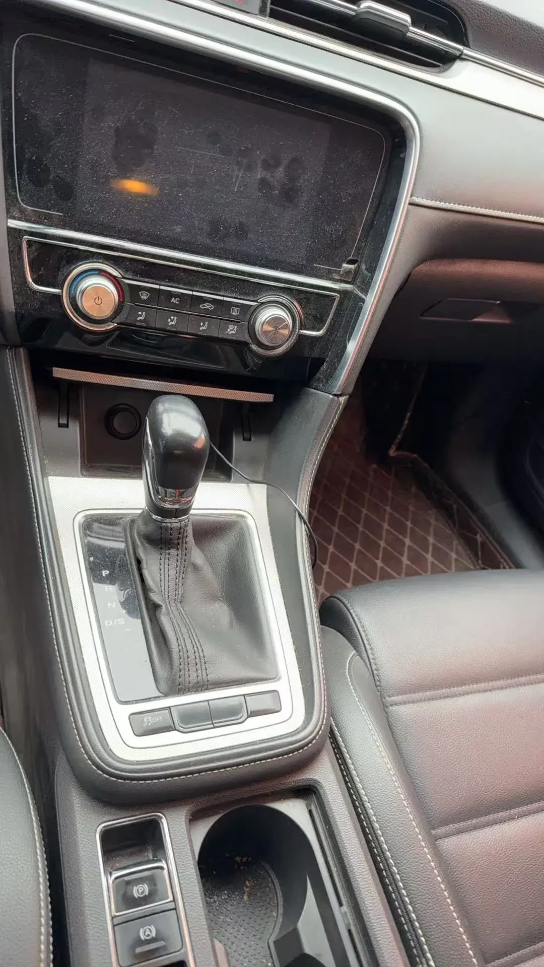 2017 MG MG6 thumbnail 3