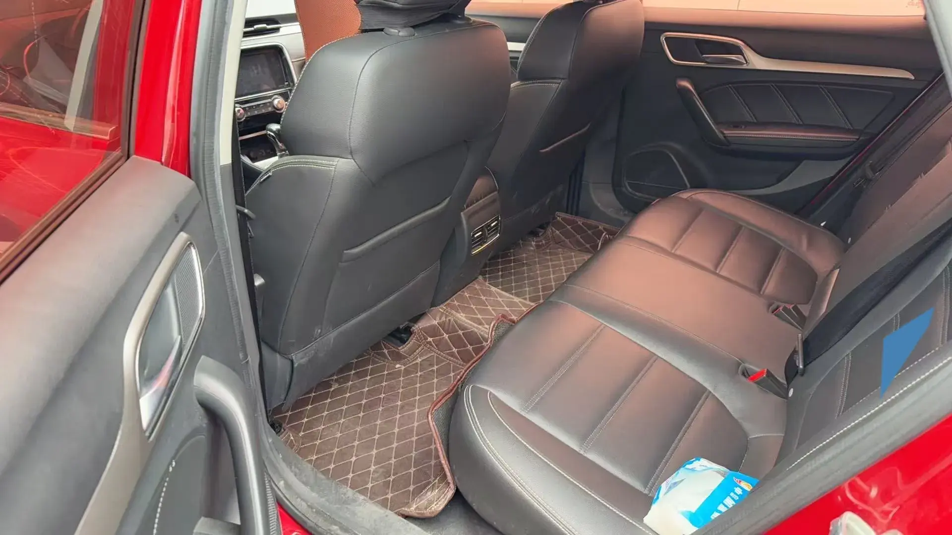 2017 MG MG6 thumbnail 4