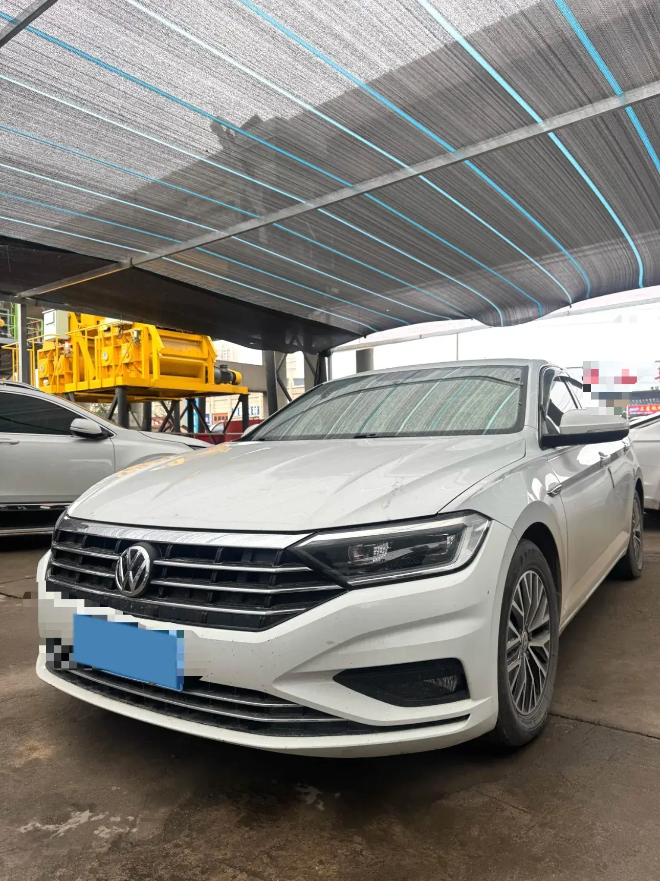 2019 VOLKSWAGEN SAGITAR view 1