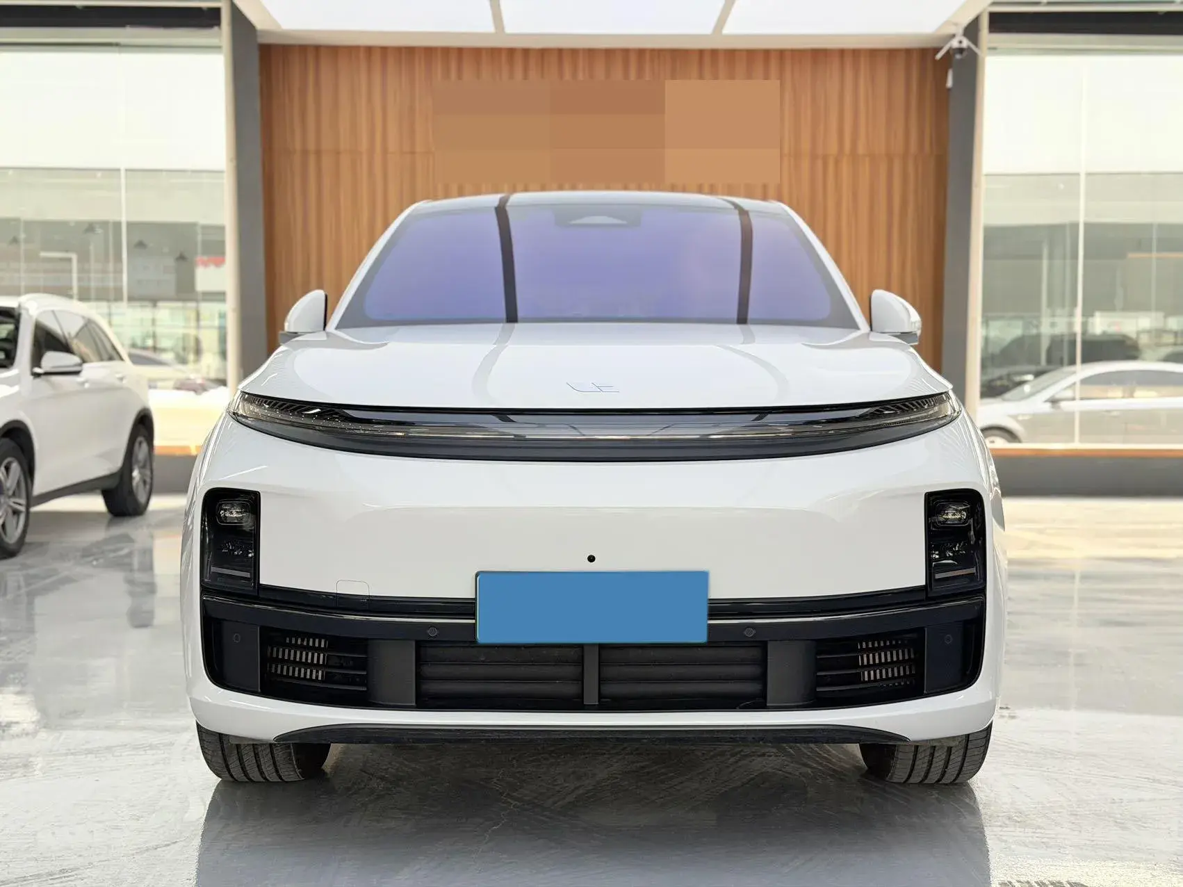 2024 LI L7 thumbnail 3