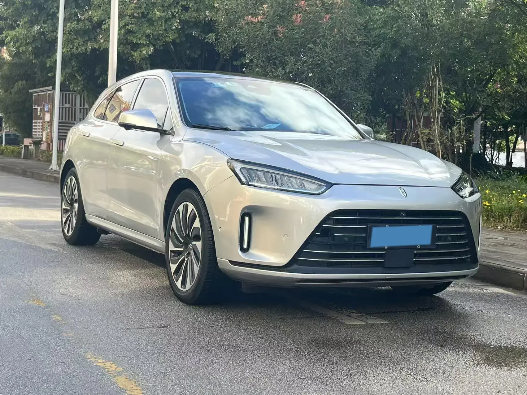 2022 AITO AITO thumbnail 3