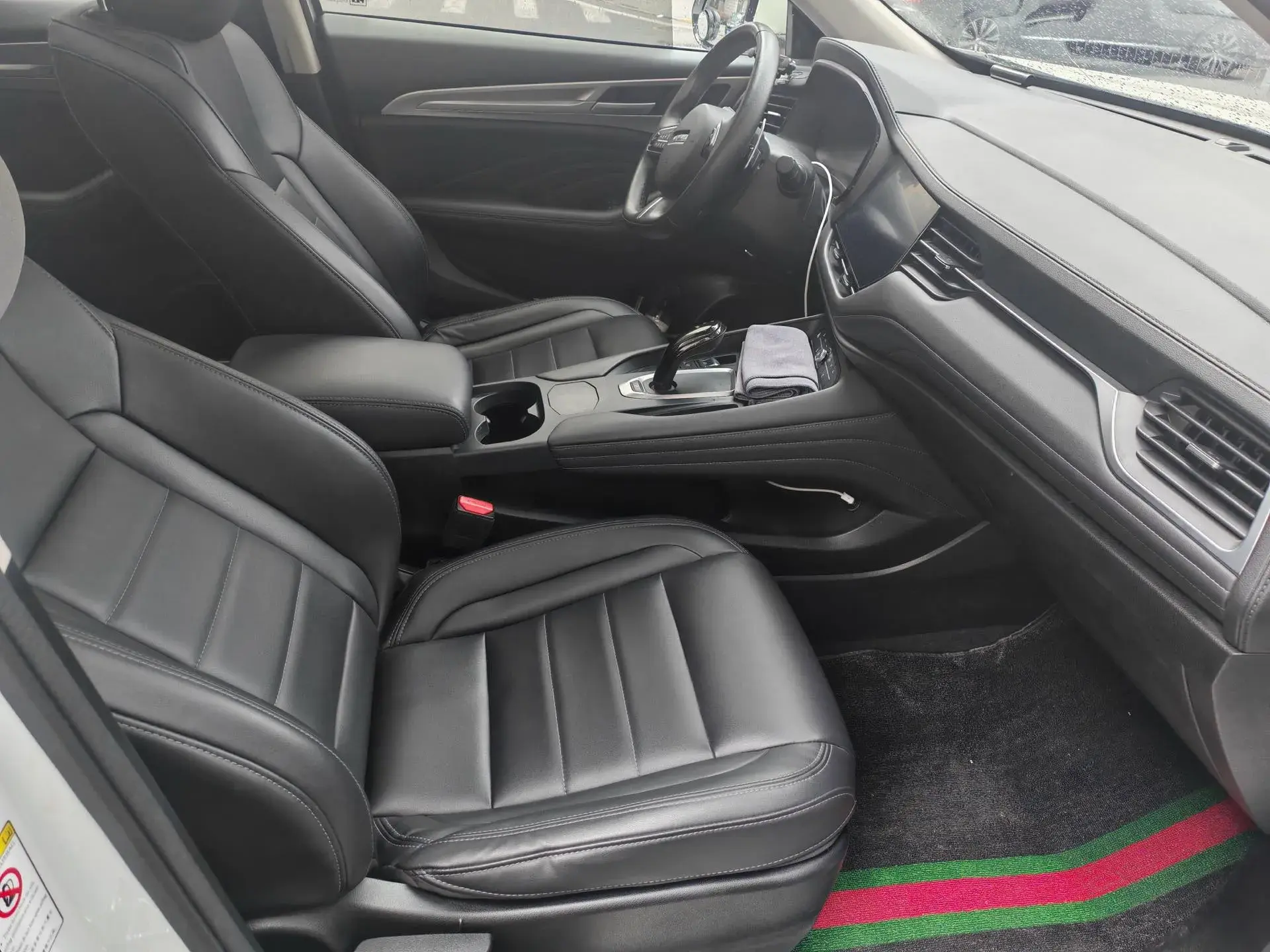 2020 HAVAL F7 thumbnail 4