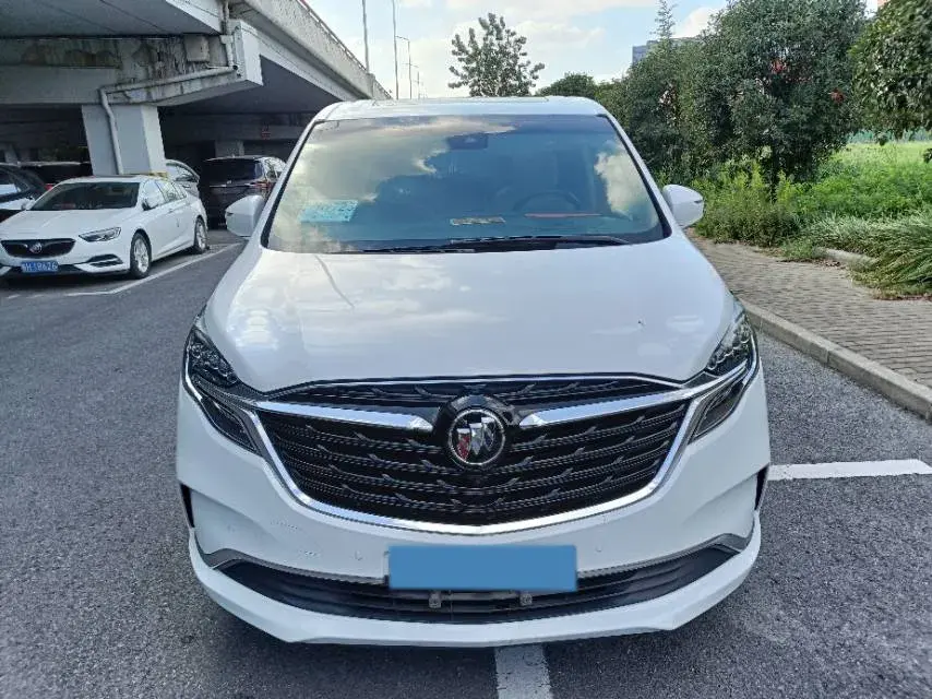 2021 BUICK GL8 thumbnail 3