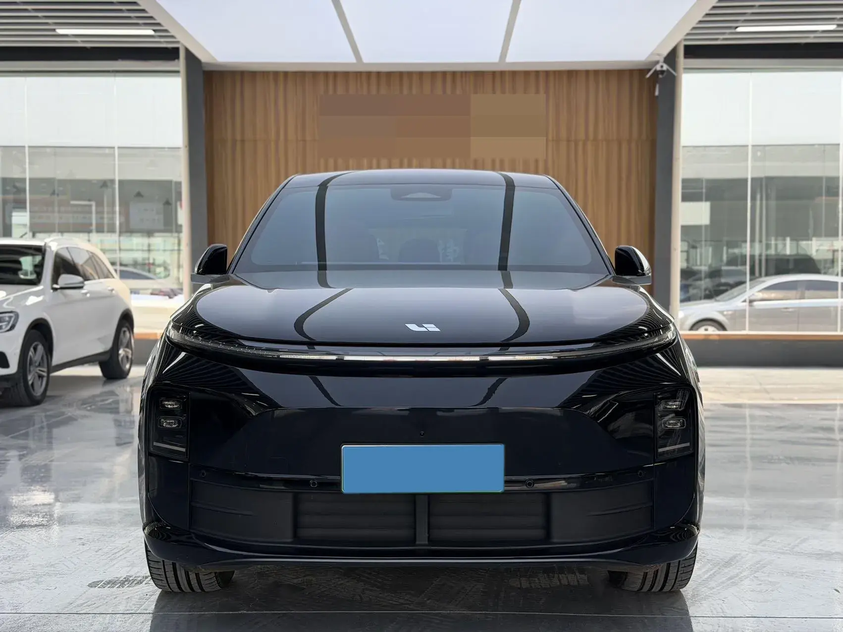 2024 LI L6 thumbnail 2