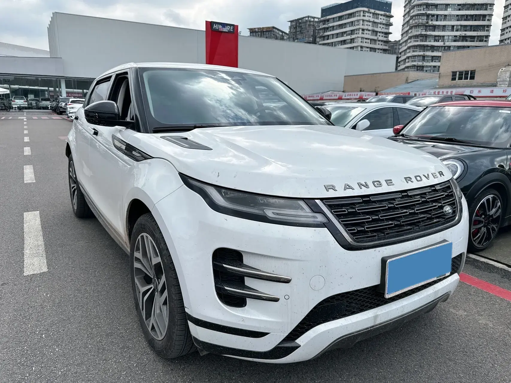 2024 LAND ROVER thumbnail 3