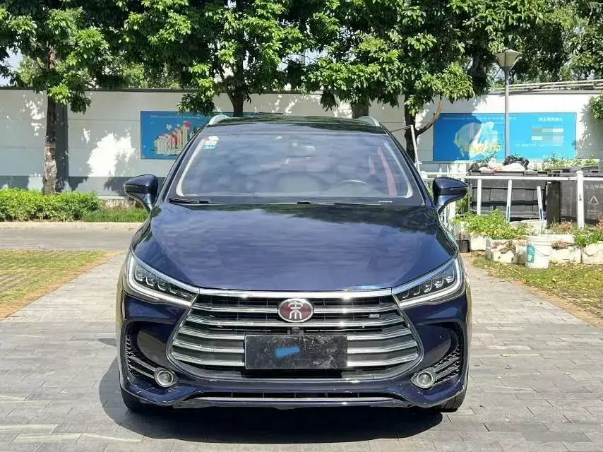 2018 BYD SONG thumbnail 2