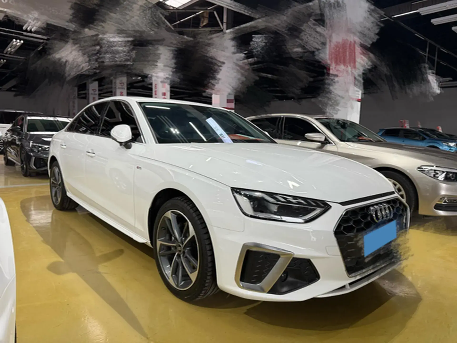 2022 AUDI A4L thumbnail 2