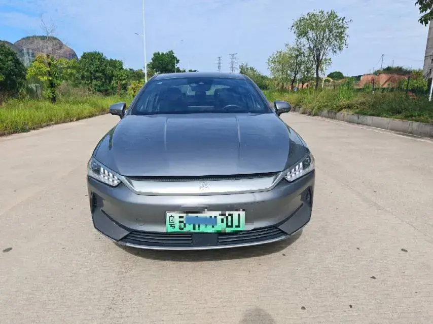 2021 BYD QIN thumbnail 2