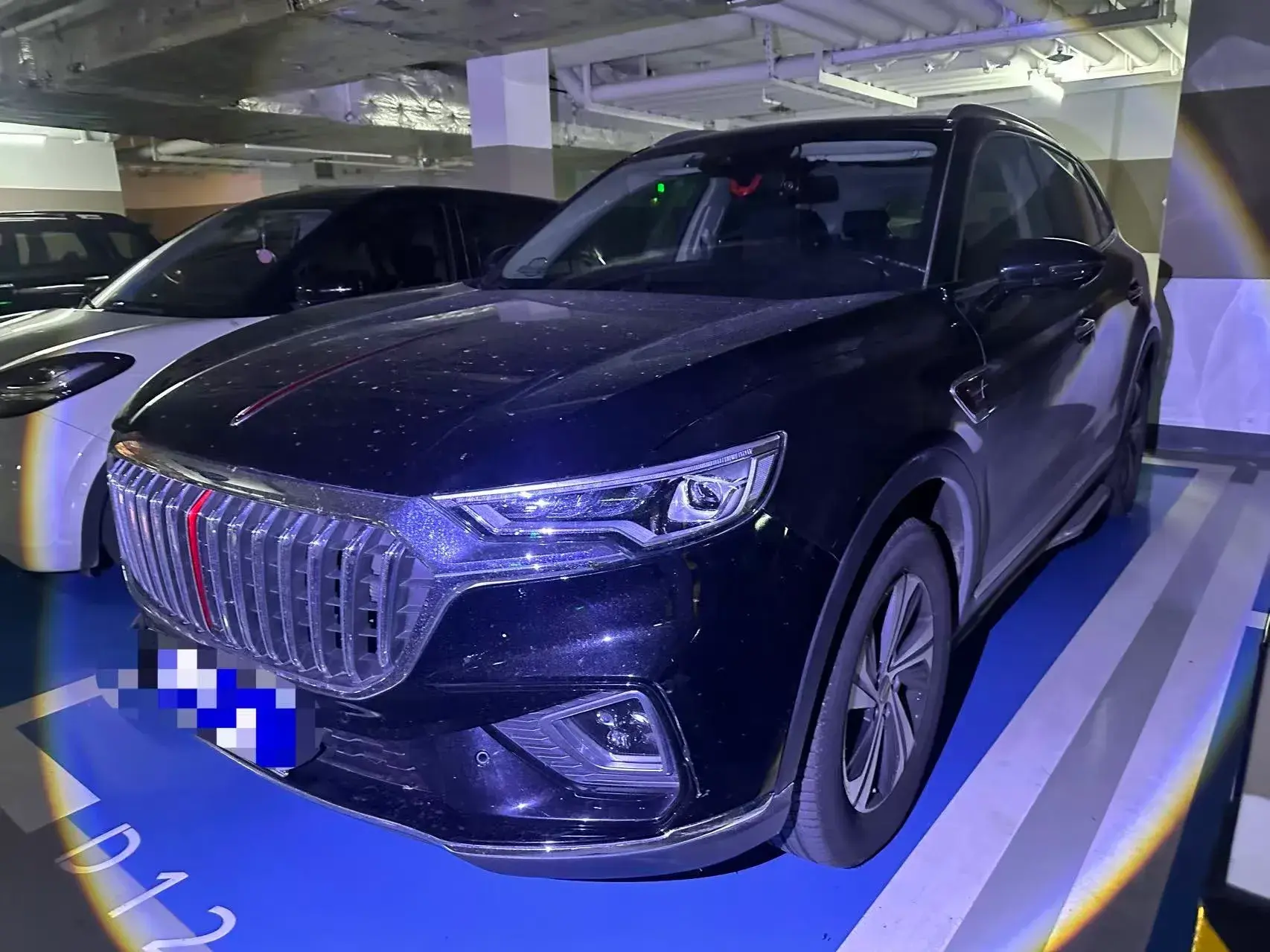 2019 HONGQI HS5 view 1
