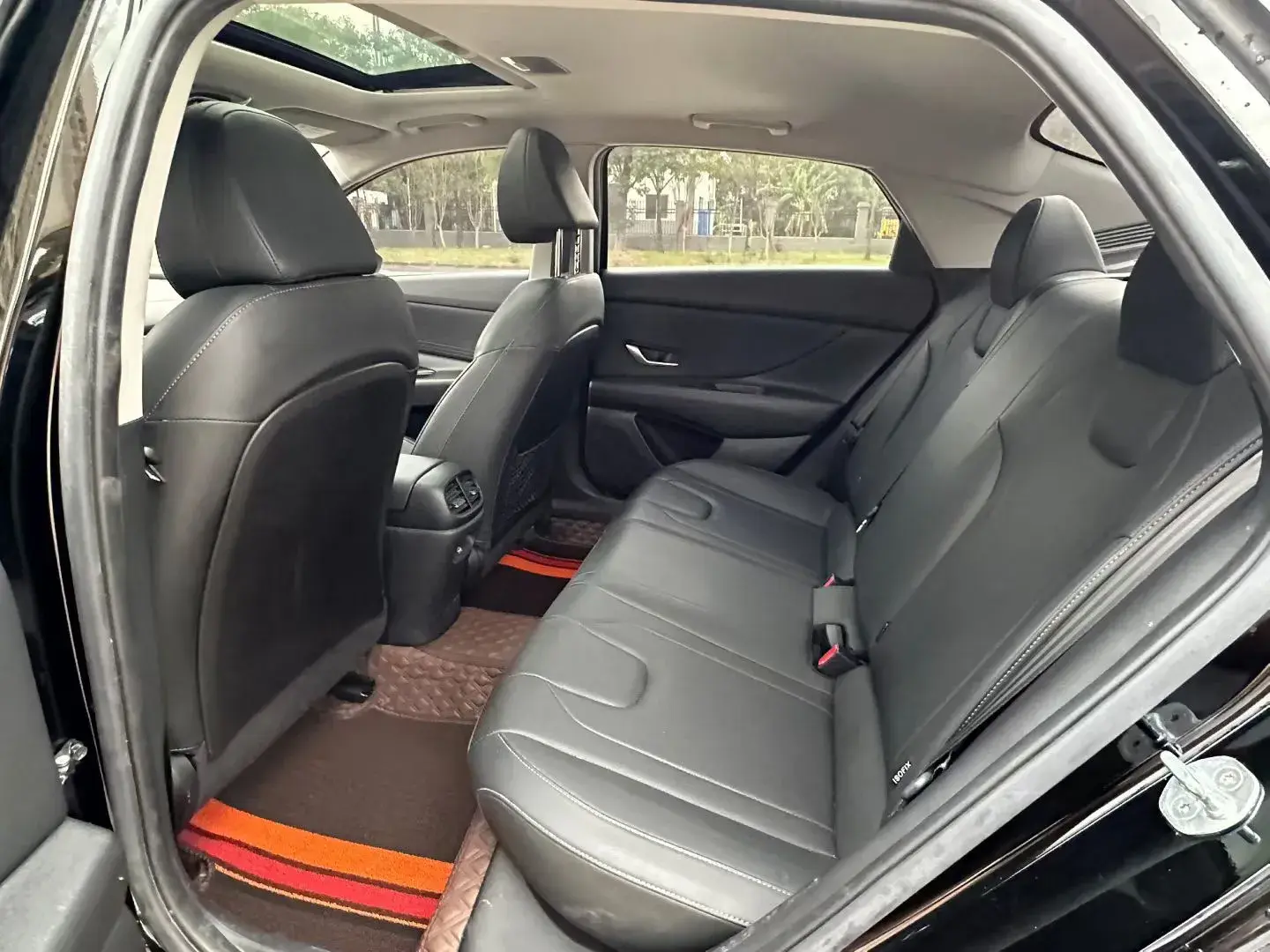 2022 HYUNDAI ELANTRA thumbnail 4