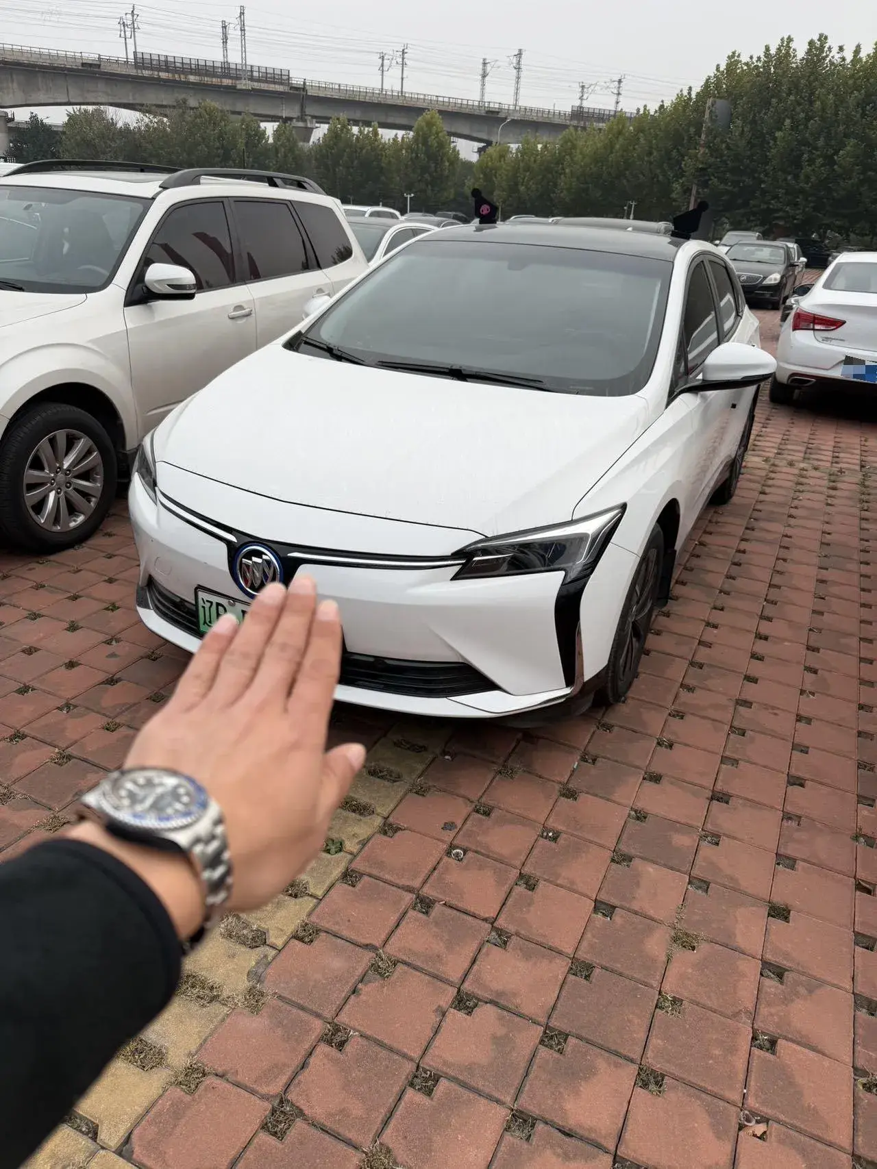 2024 BUICK VELITE view 1