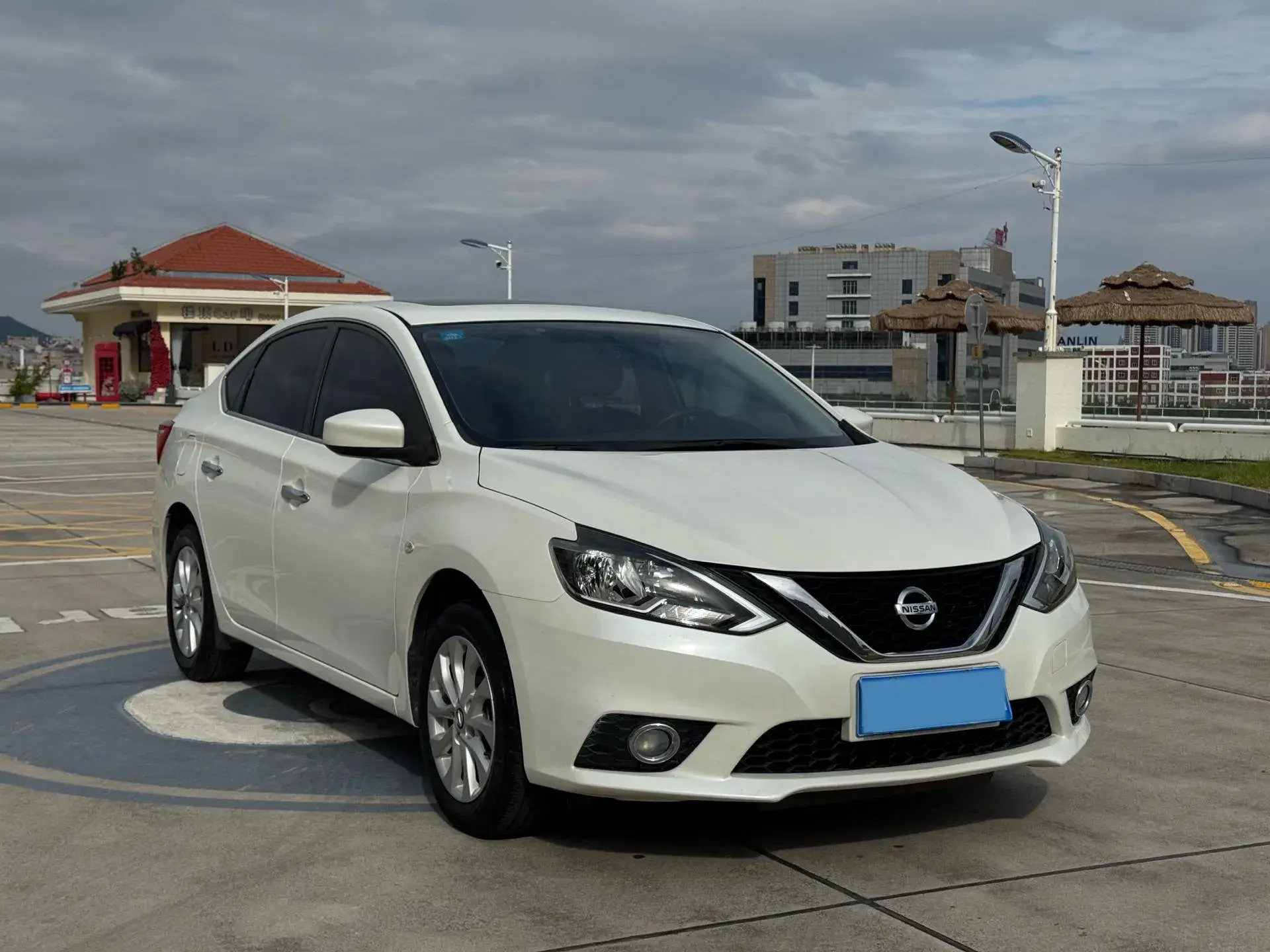2019 NISSAN SYLPHY thumbnail 3