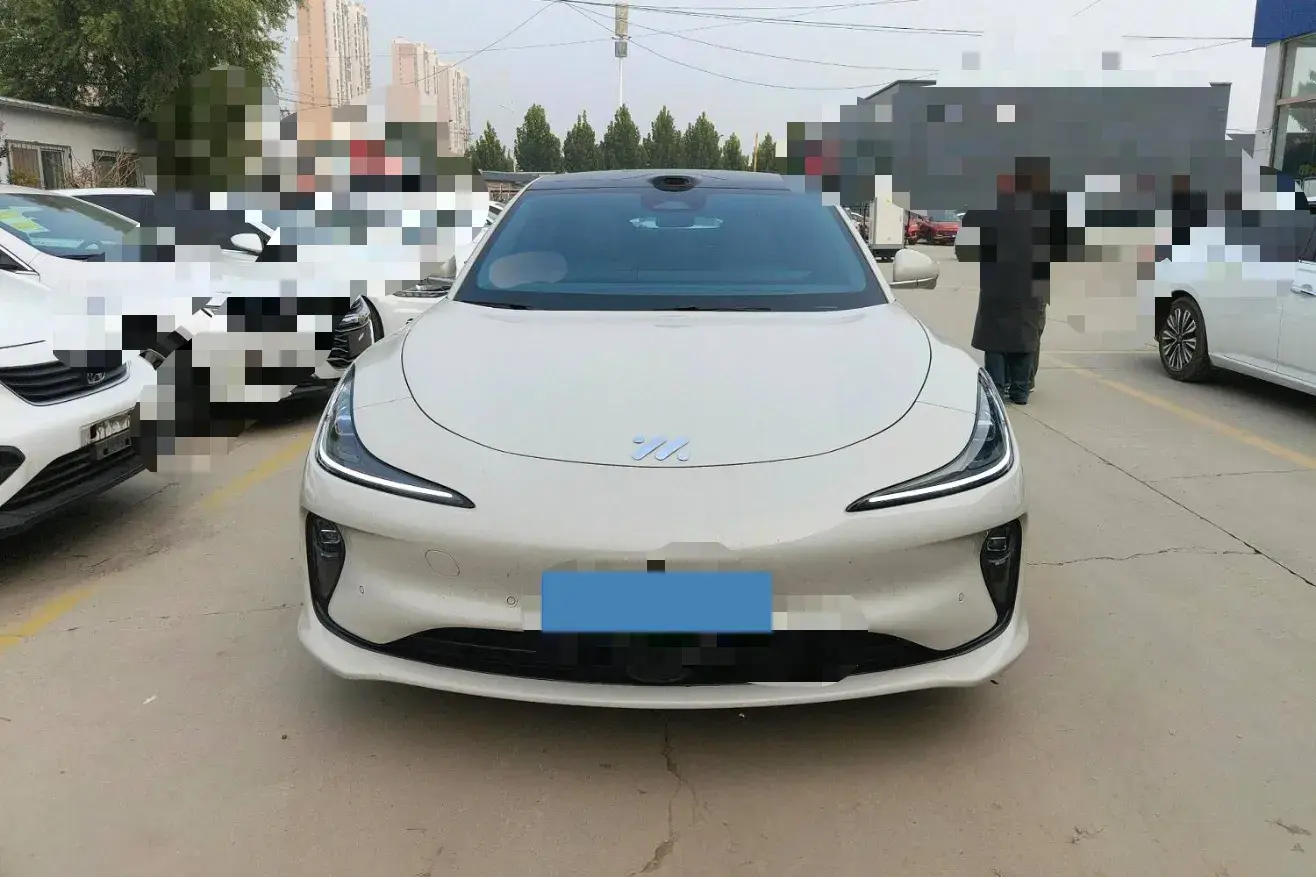 2025 IM L6 thumbnail 2