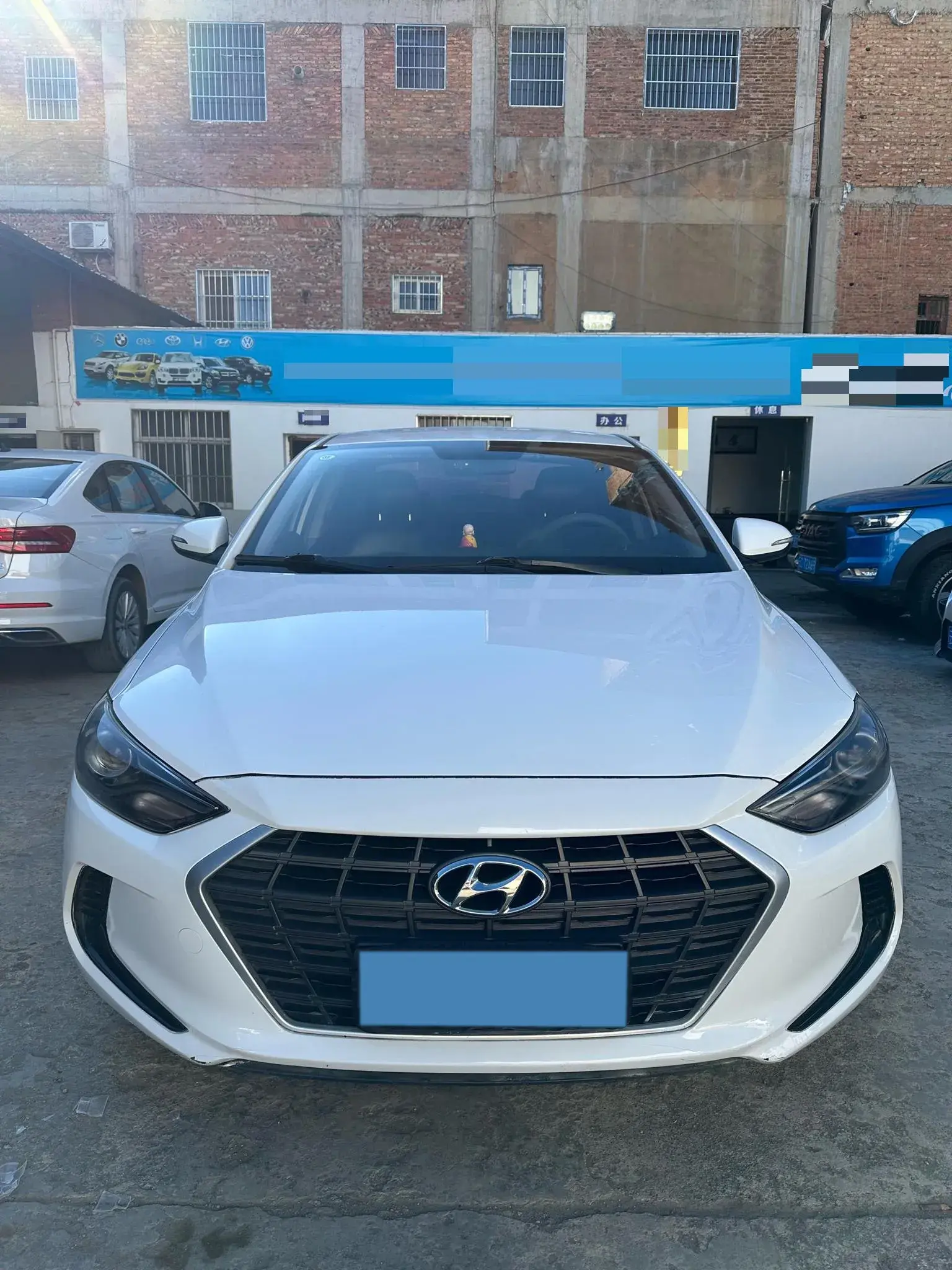 2020 HYUNDAI ELANTRA thumbnail 2
