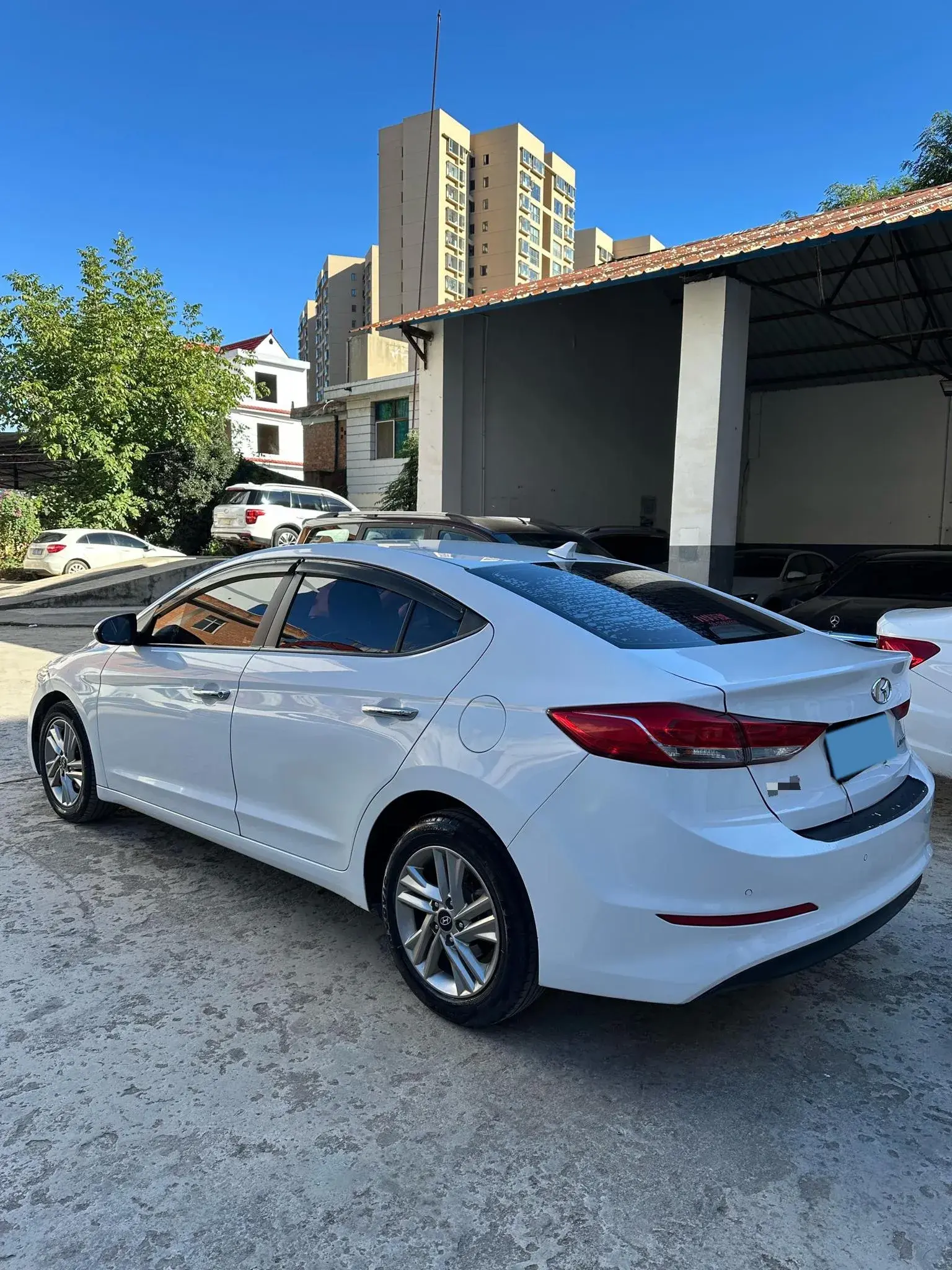2020 HYUNDAI ELANTRA thumbnail 4