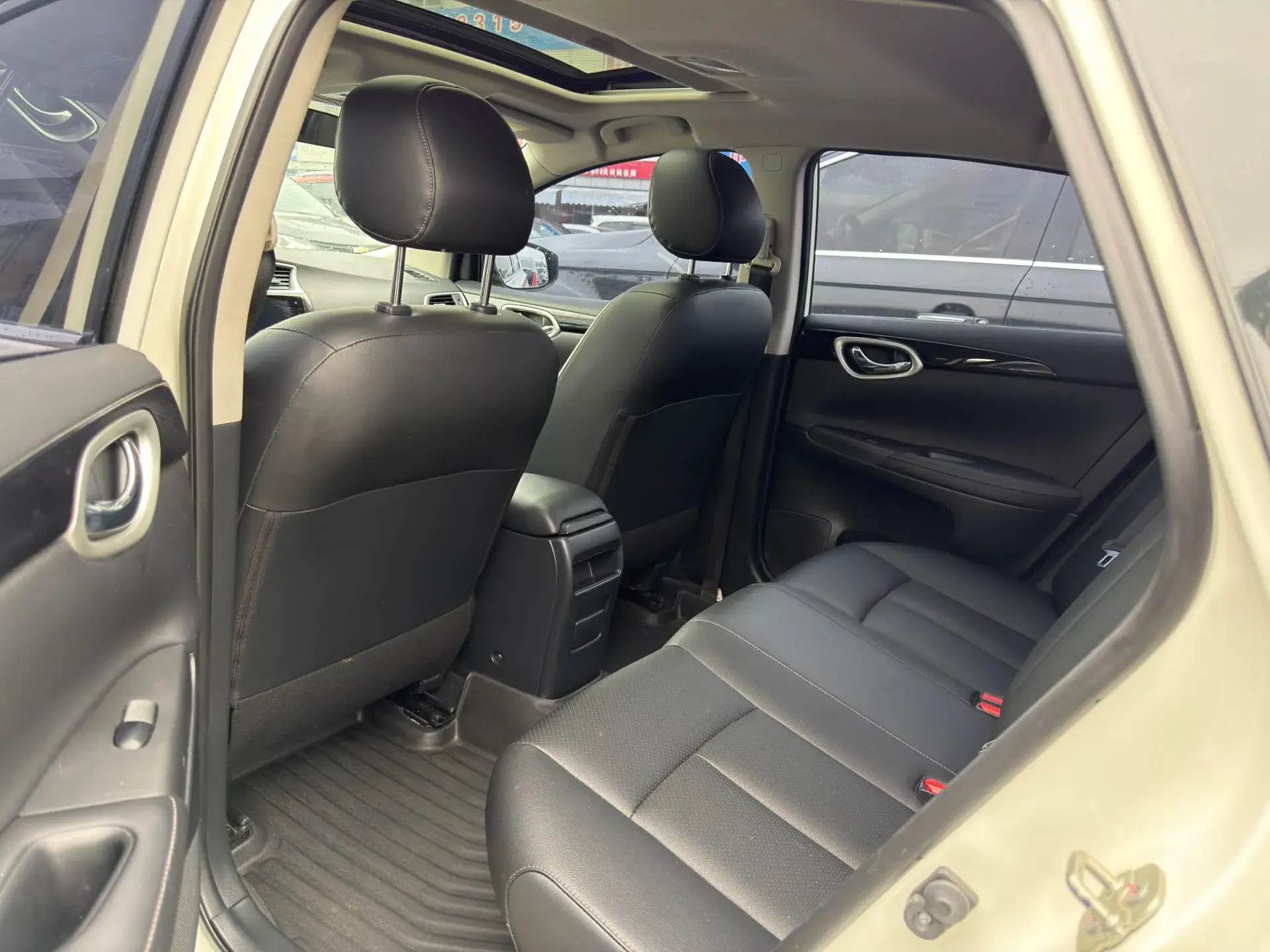 2019 NISSAN SYLPHY thumbnail 4