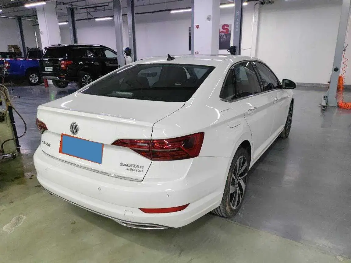 2022 VOLKSWAGEN SAGITAR thumbnail 2