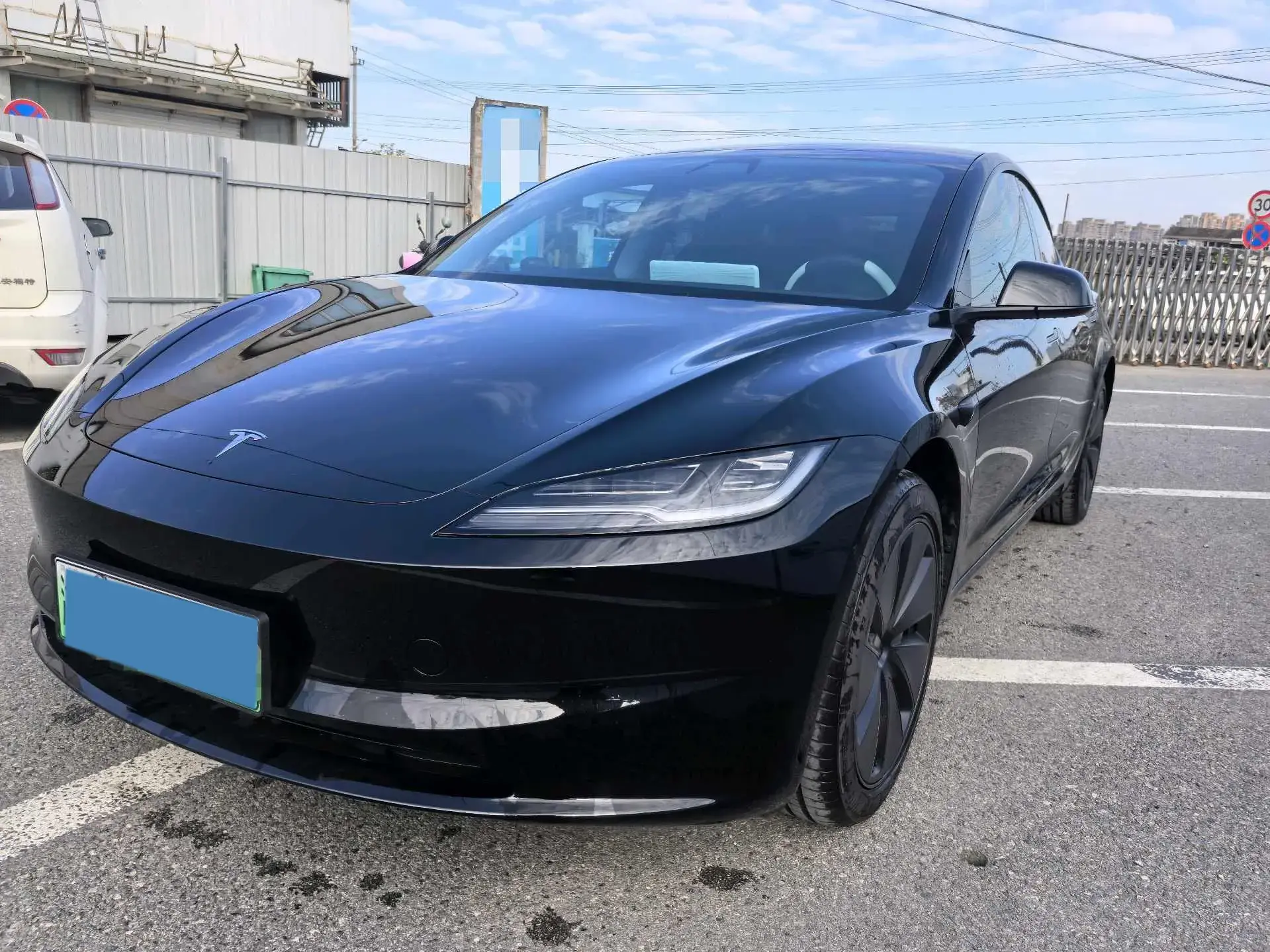 2025 TESLA MODEL view 1