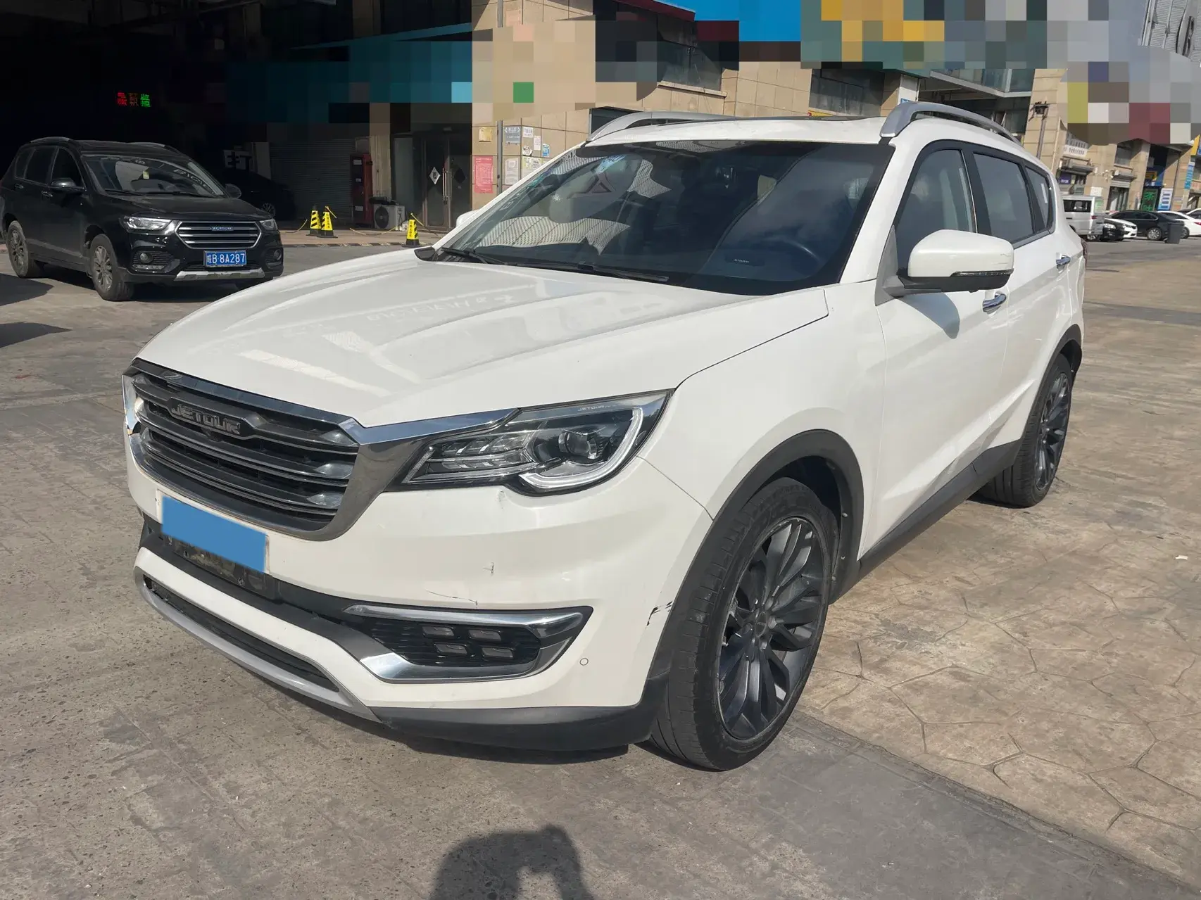 2018 JETOUR X70 view 1