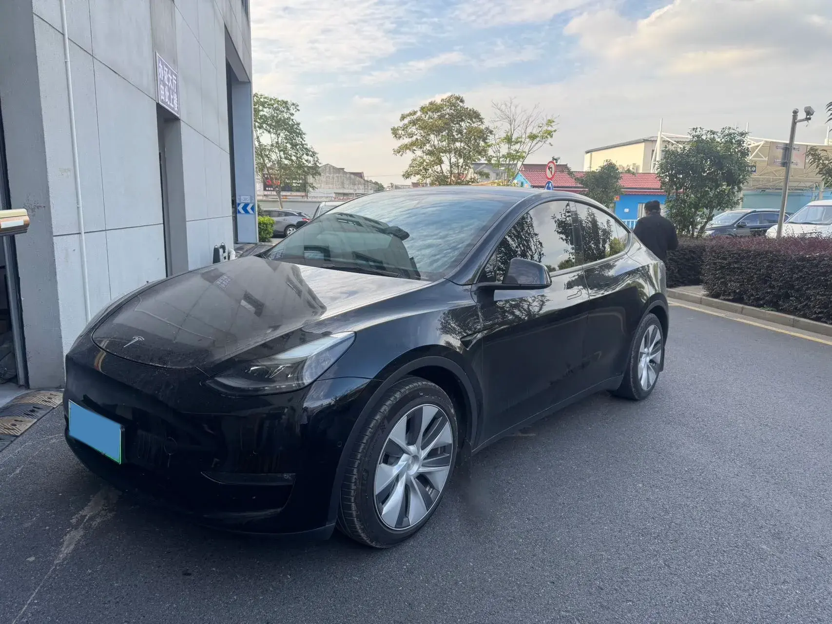 2021 TESLA MODEL thumbnail 3