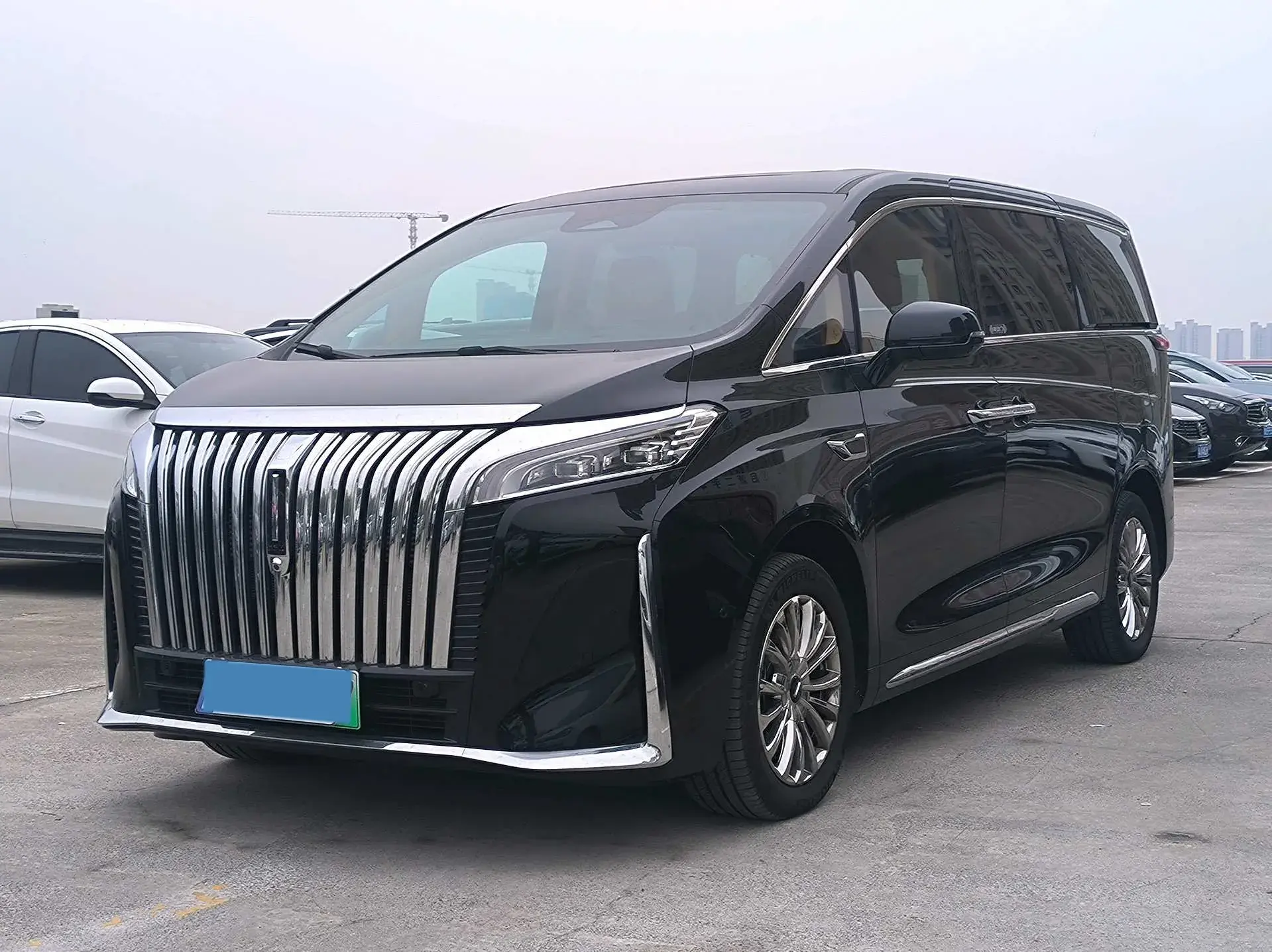 2024 HONGQI HQ9 view 1