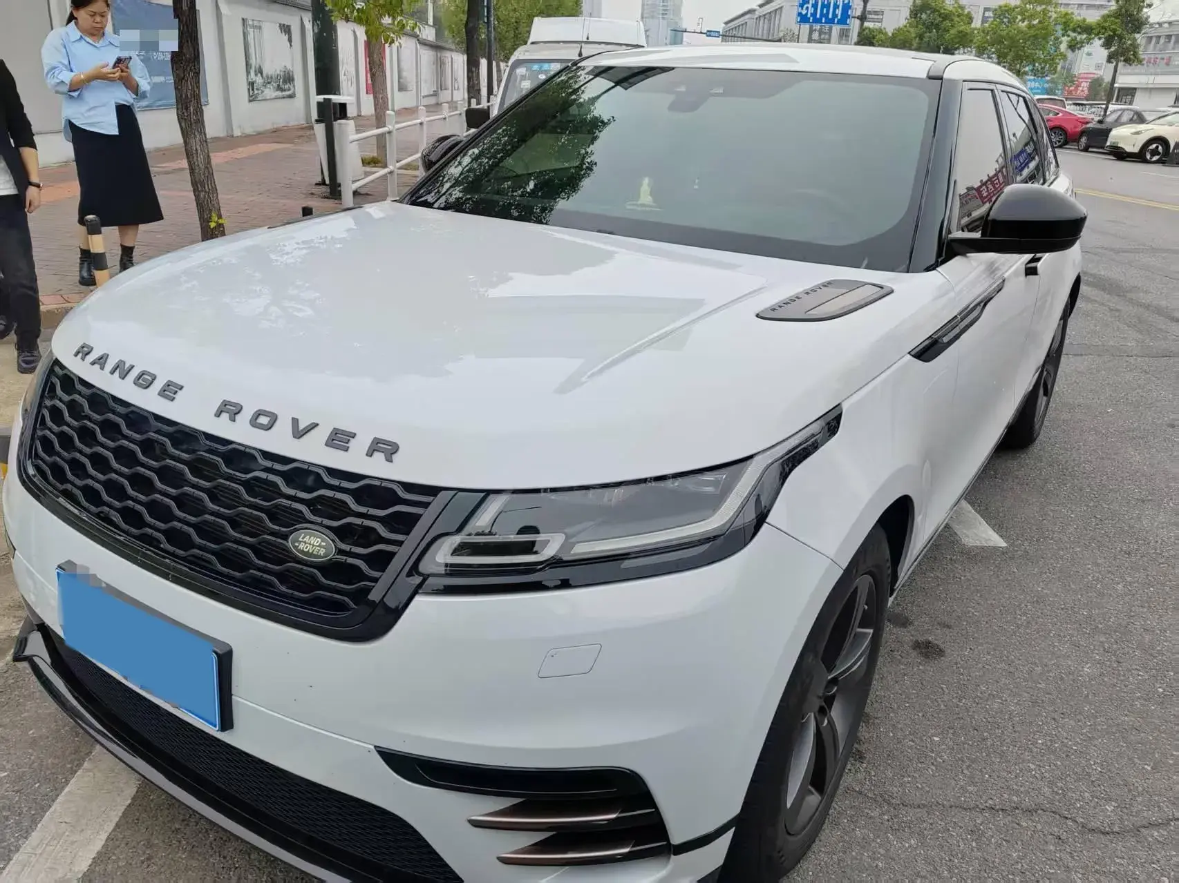 2018 LAND ROVER view 1