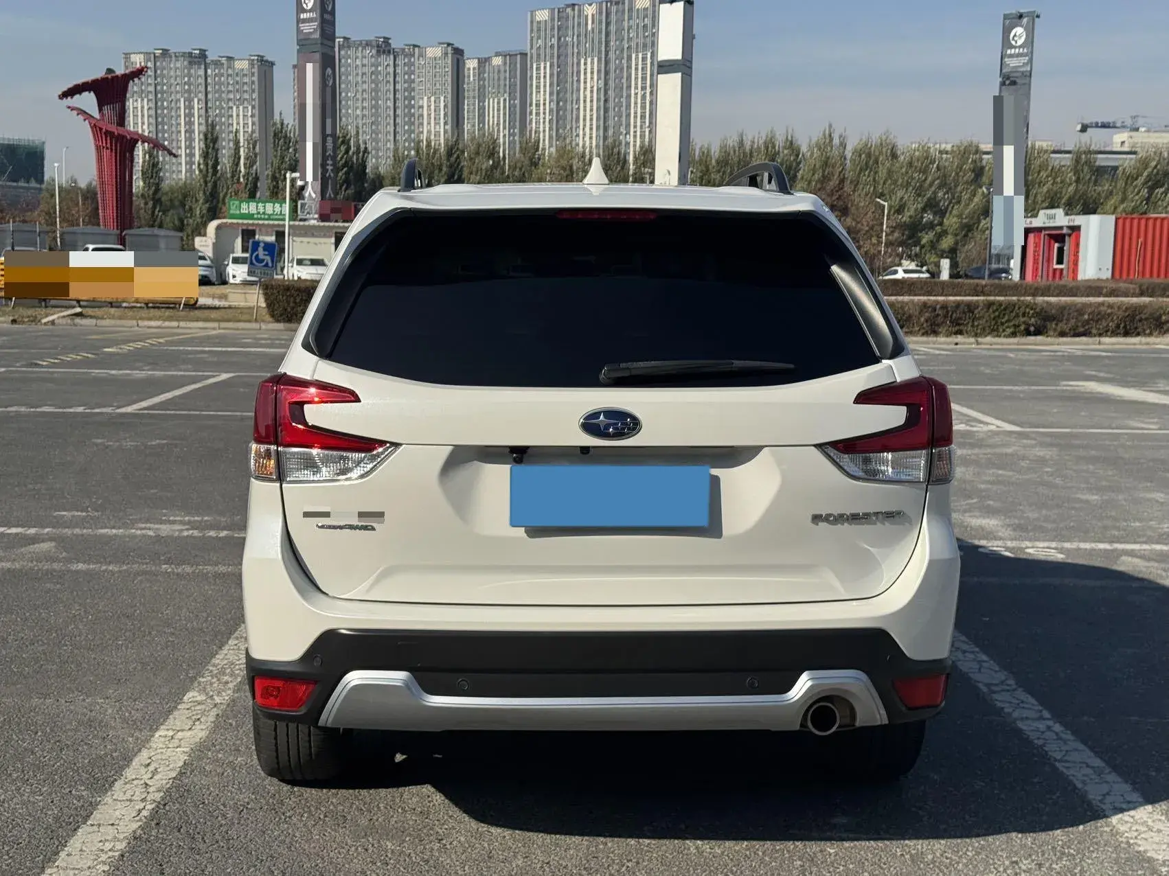 2021 SUBARU FORESTER thumbnail 4