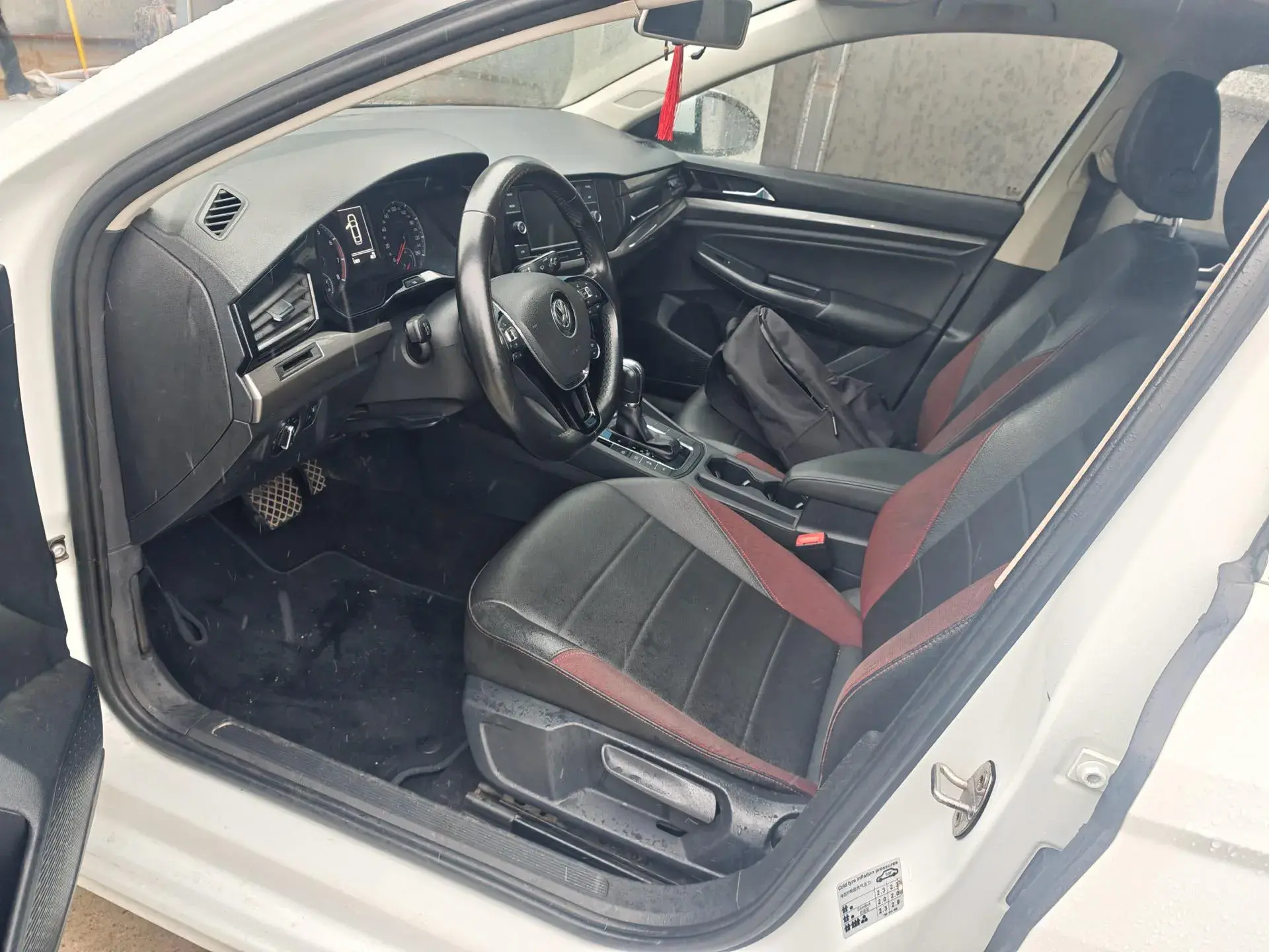 2019 VOLKSWAGEN BORA thumbnail 3