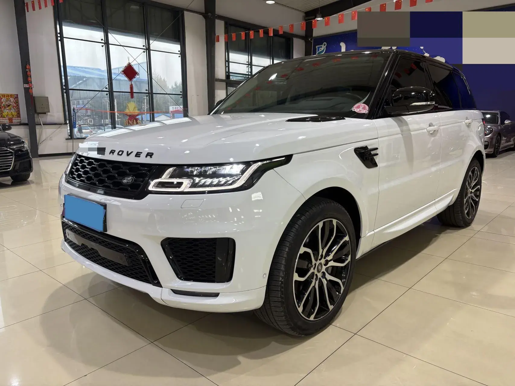 2022 LAND ROVER view 1
