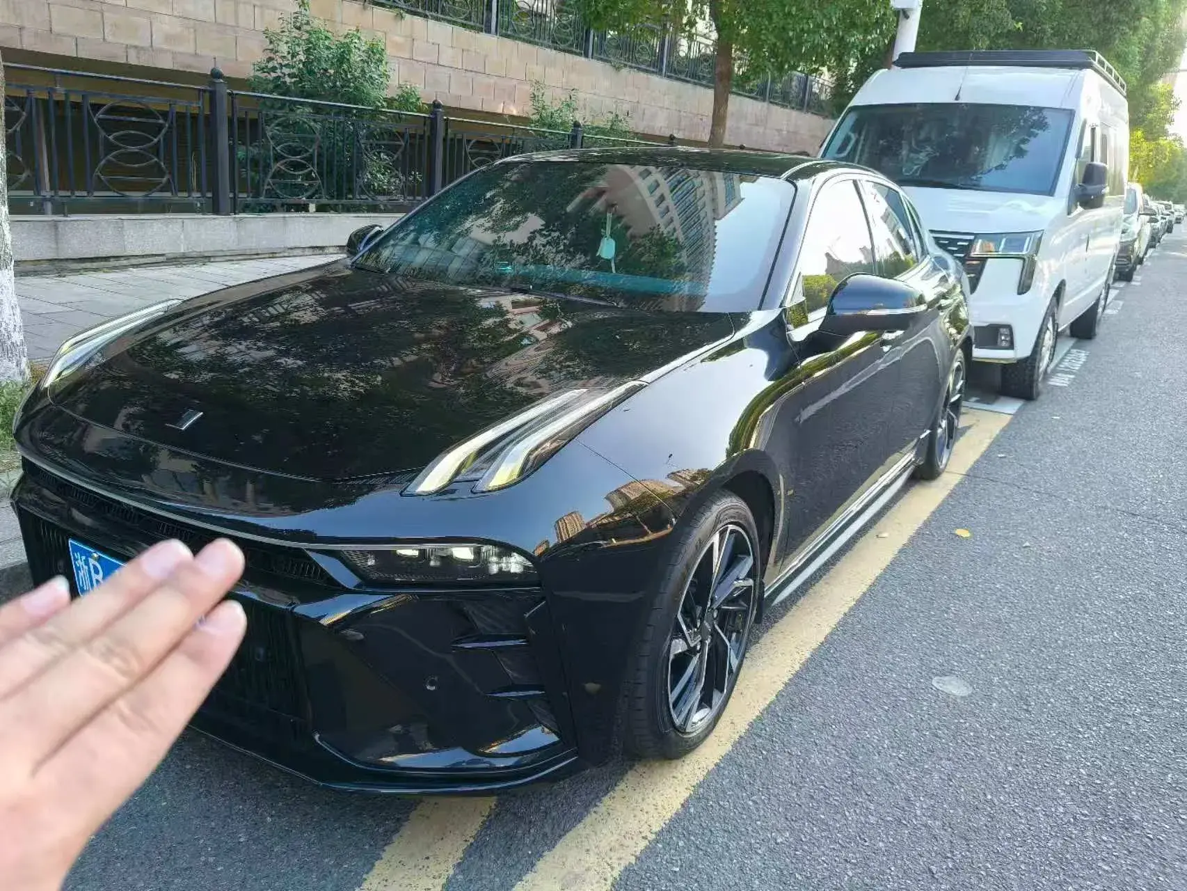 2023 LYNK&CO 03 view 1