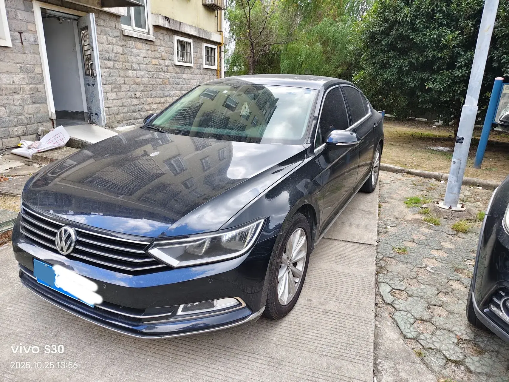 2018 VOLKSWAGEN MAGOTAN view 1