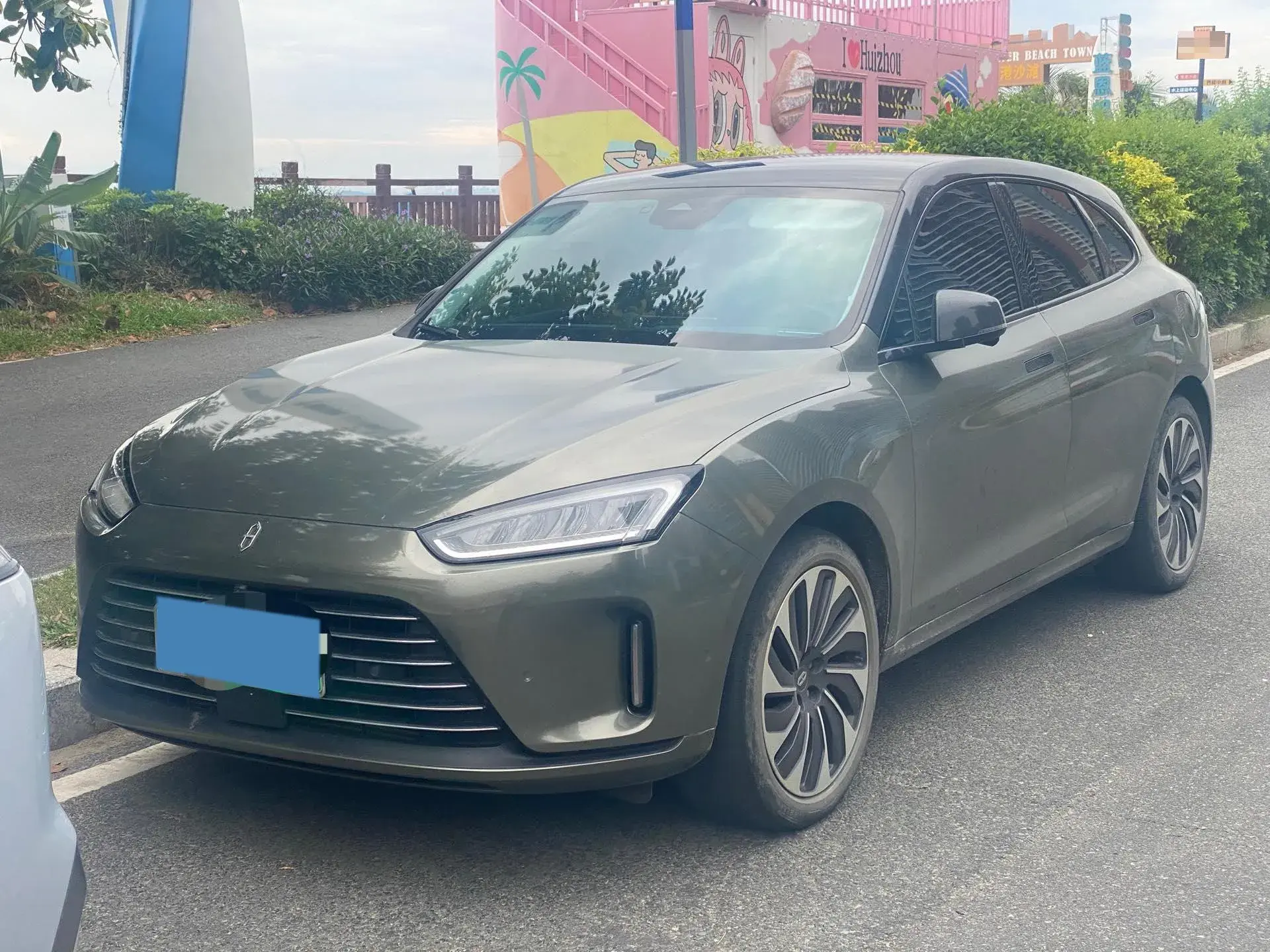 2022 AITO AITO view 1