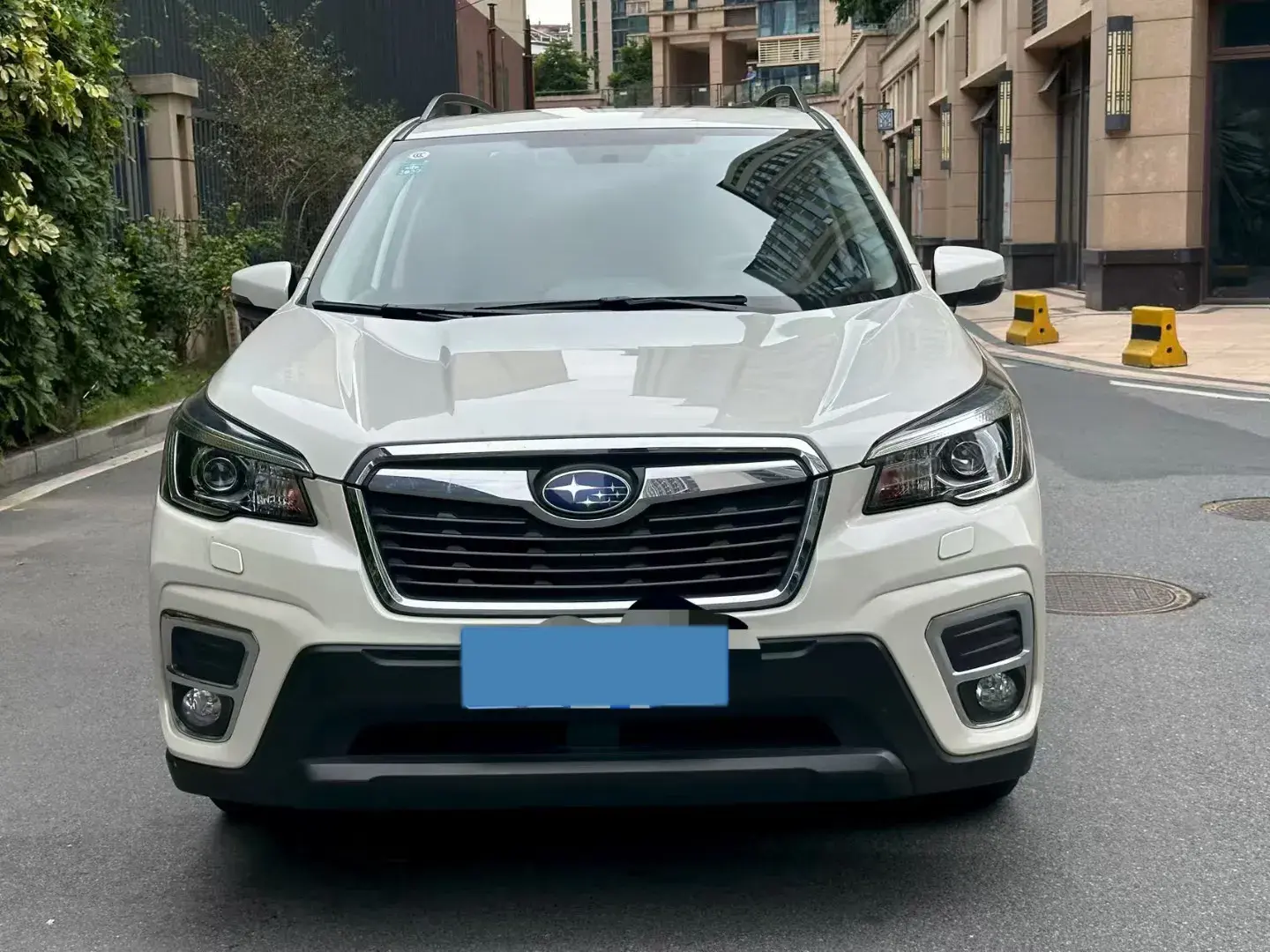 2019 SUBARU FORESTER thumbnail 2