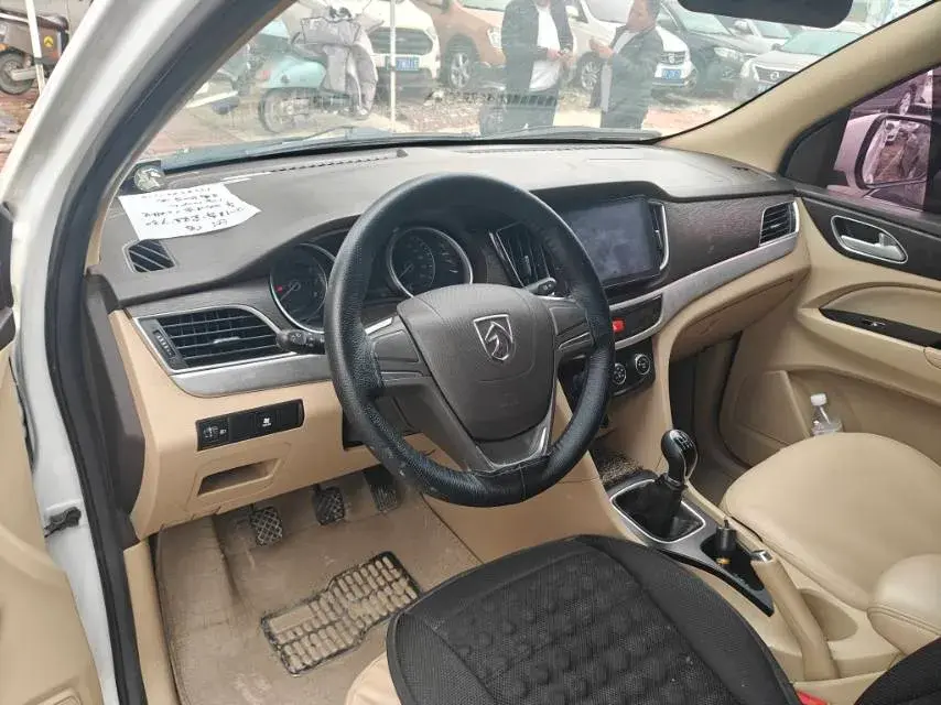 2016 BAOJUN 730 thumbnail 4