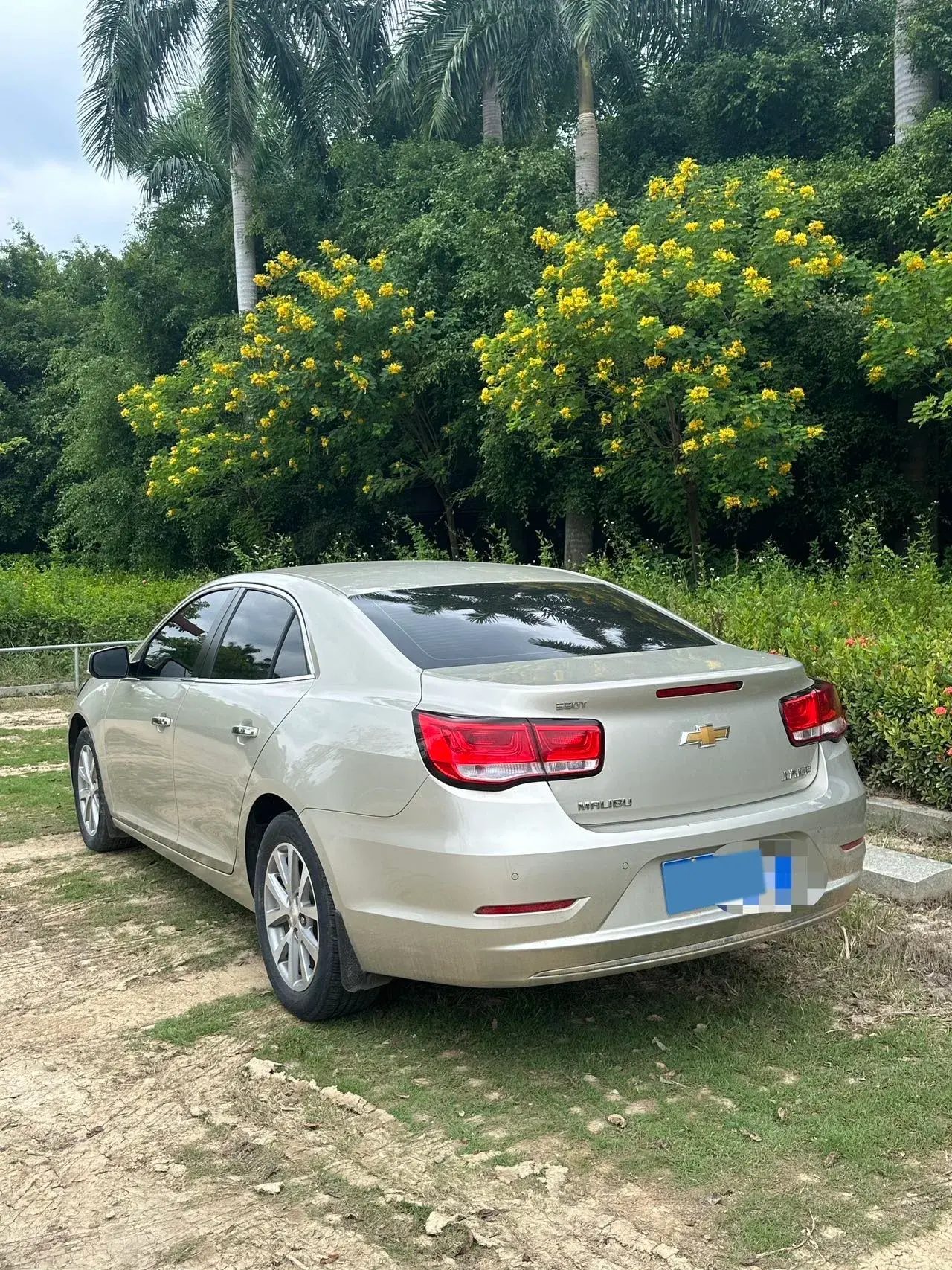 2018 CHEVROLET MALIBU thumbnail 3