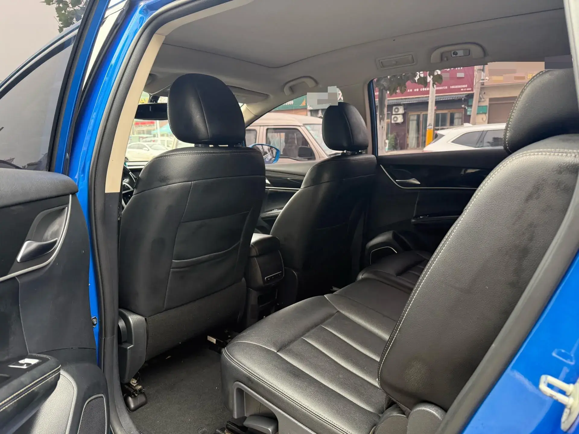 2017 BYD SONG thumbnail 4