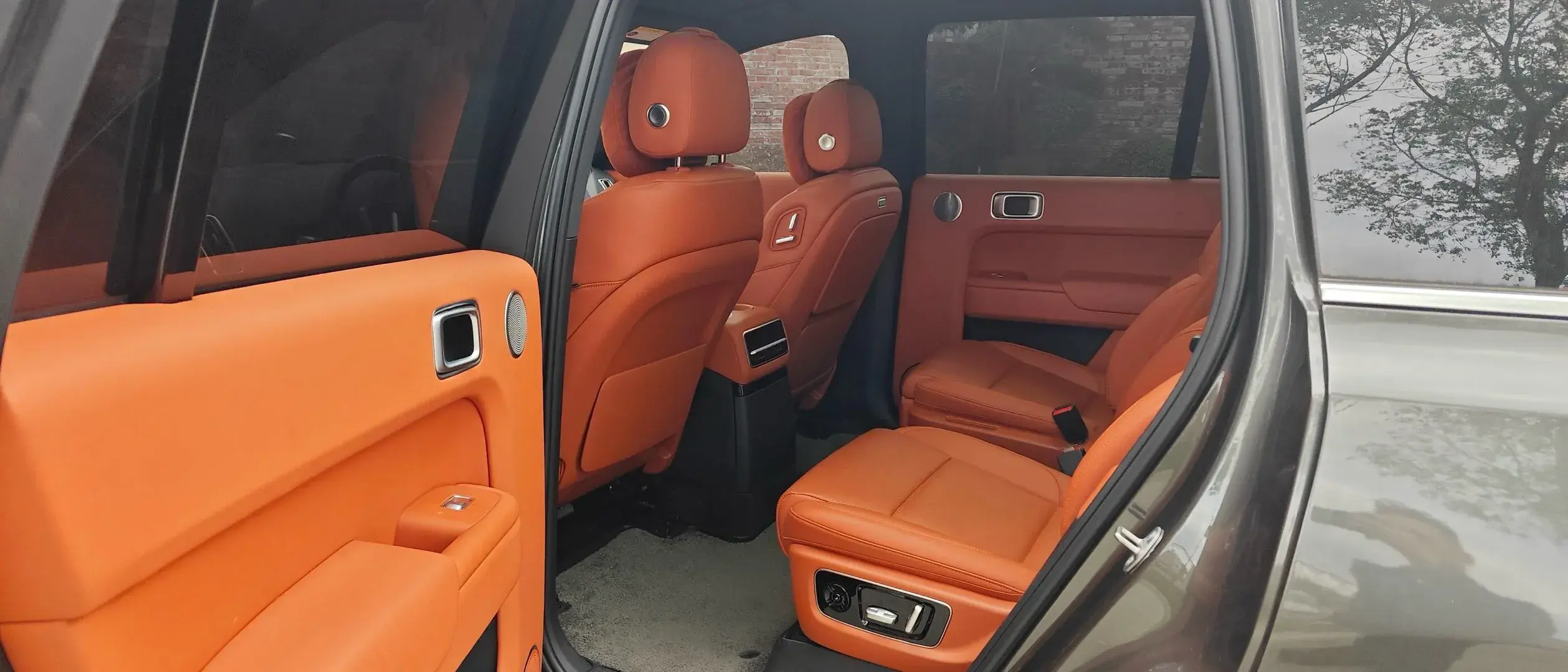 2022 LI L9 thumbnail 2