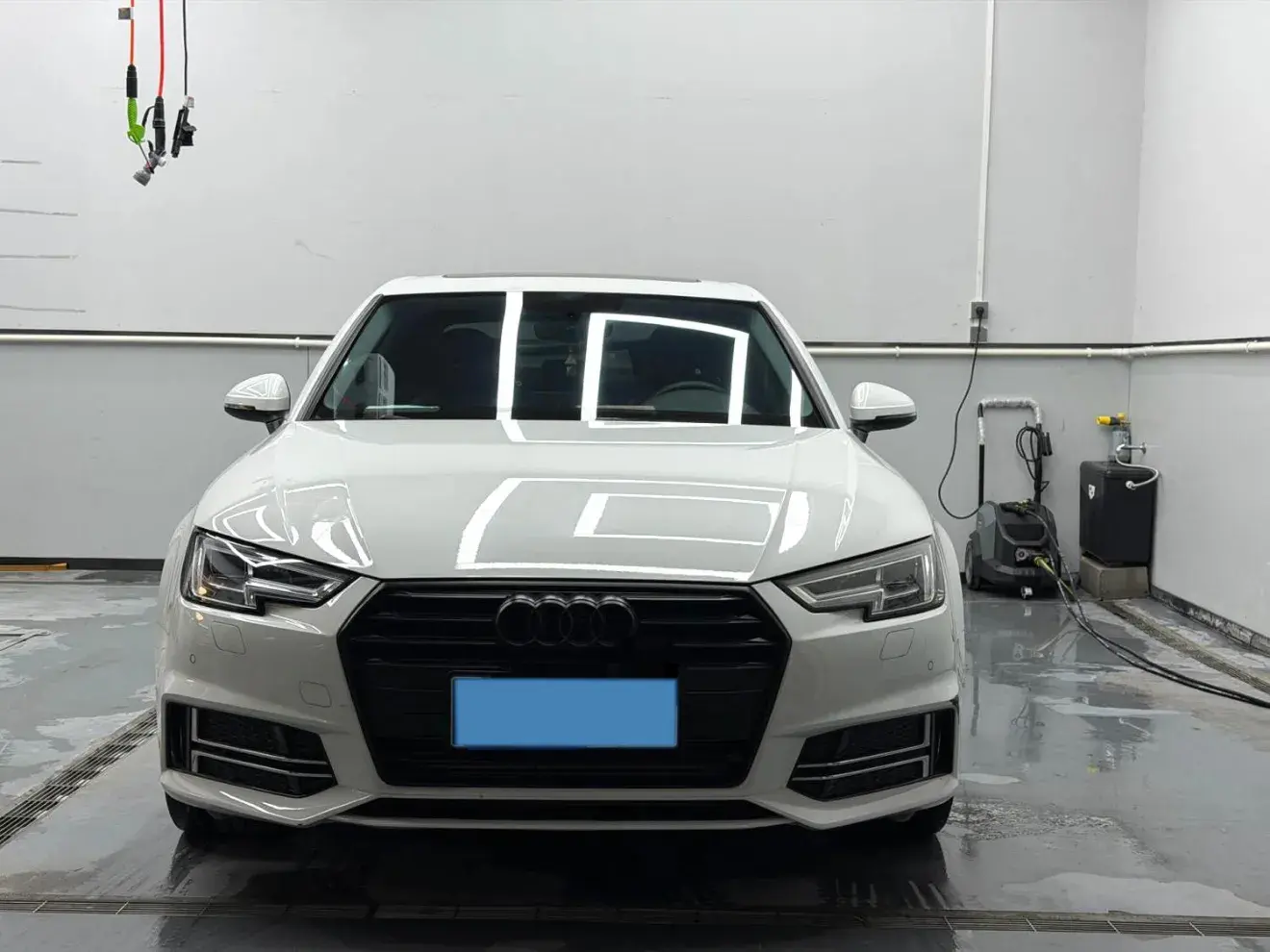 2019 AUDI A4L thumbnail 2