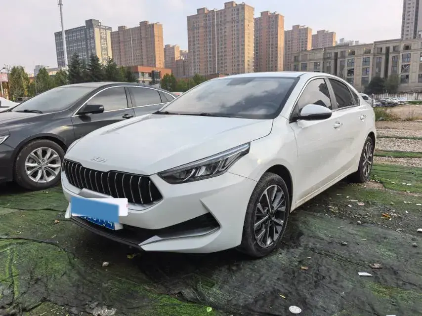 2021 KIA K3 view 1