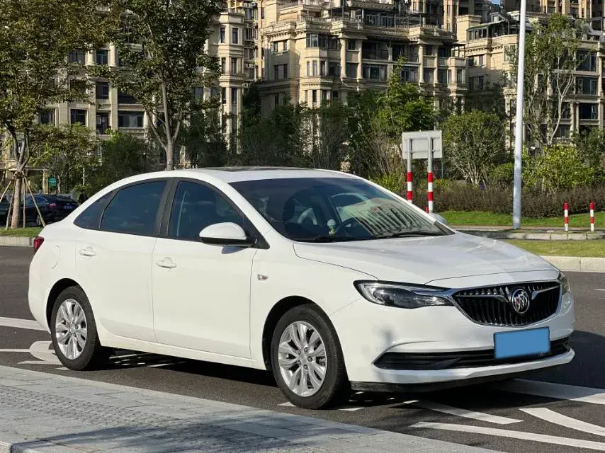 2021 BUICK EXCELLE thumbnail 3