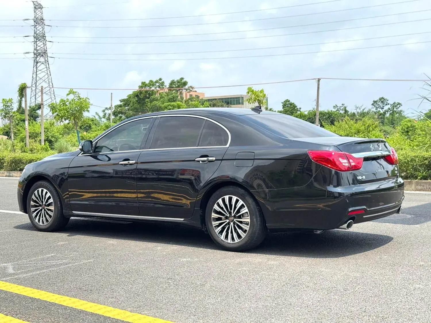 2019 HONGQI H7 thumbnail 4